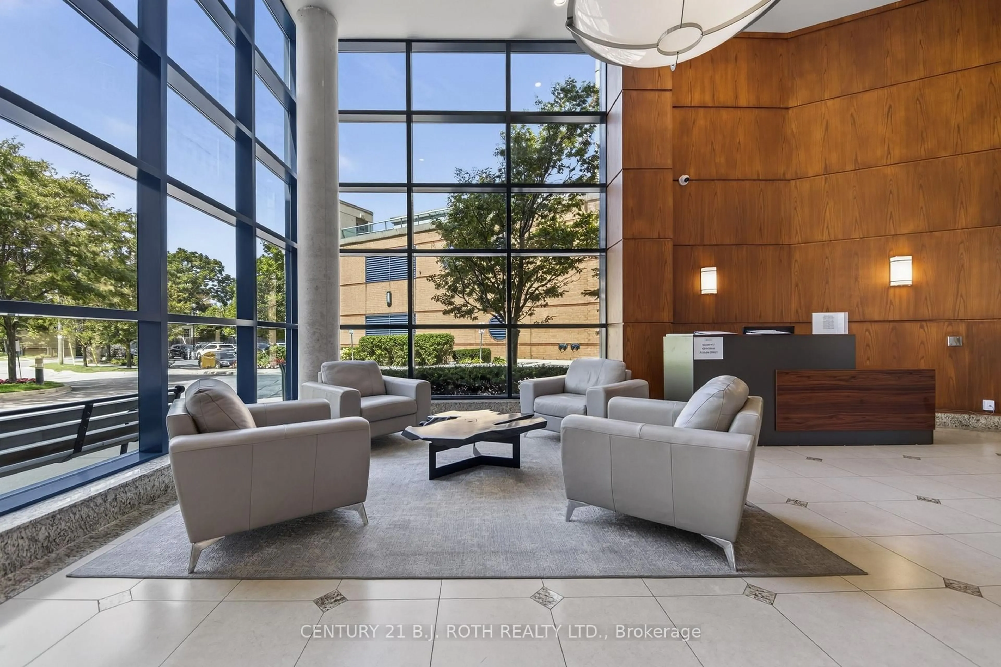 Lobby for 33 Ellen St #904, Barrie Ontario L4N 6E9