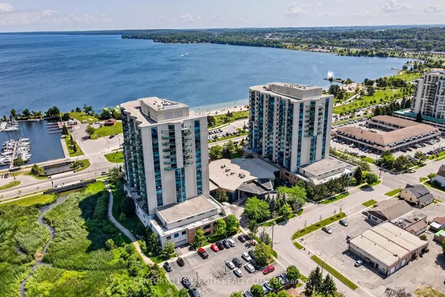 33 Ellen St #904, Barrie 2