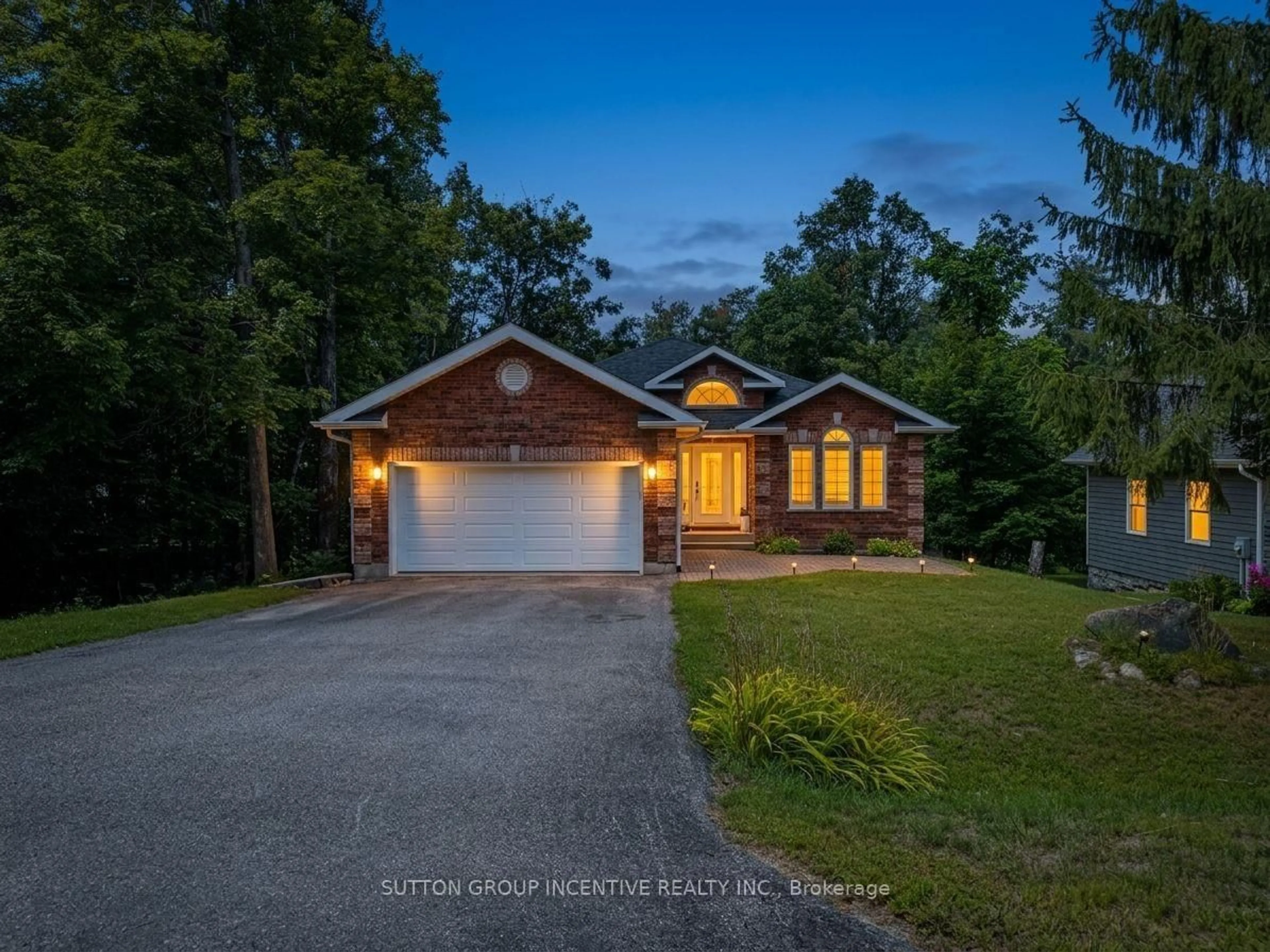 A pic from outside/outdoor area/front of a property/back of a property/a pic from drone, water/lake/river/ocean view for 8 Alpine Way, Oro-Medonte Ontario L0L 2L0