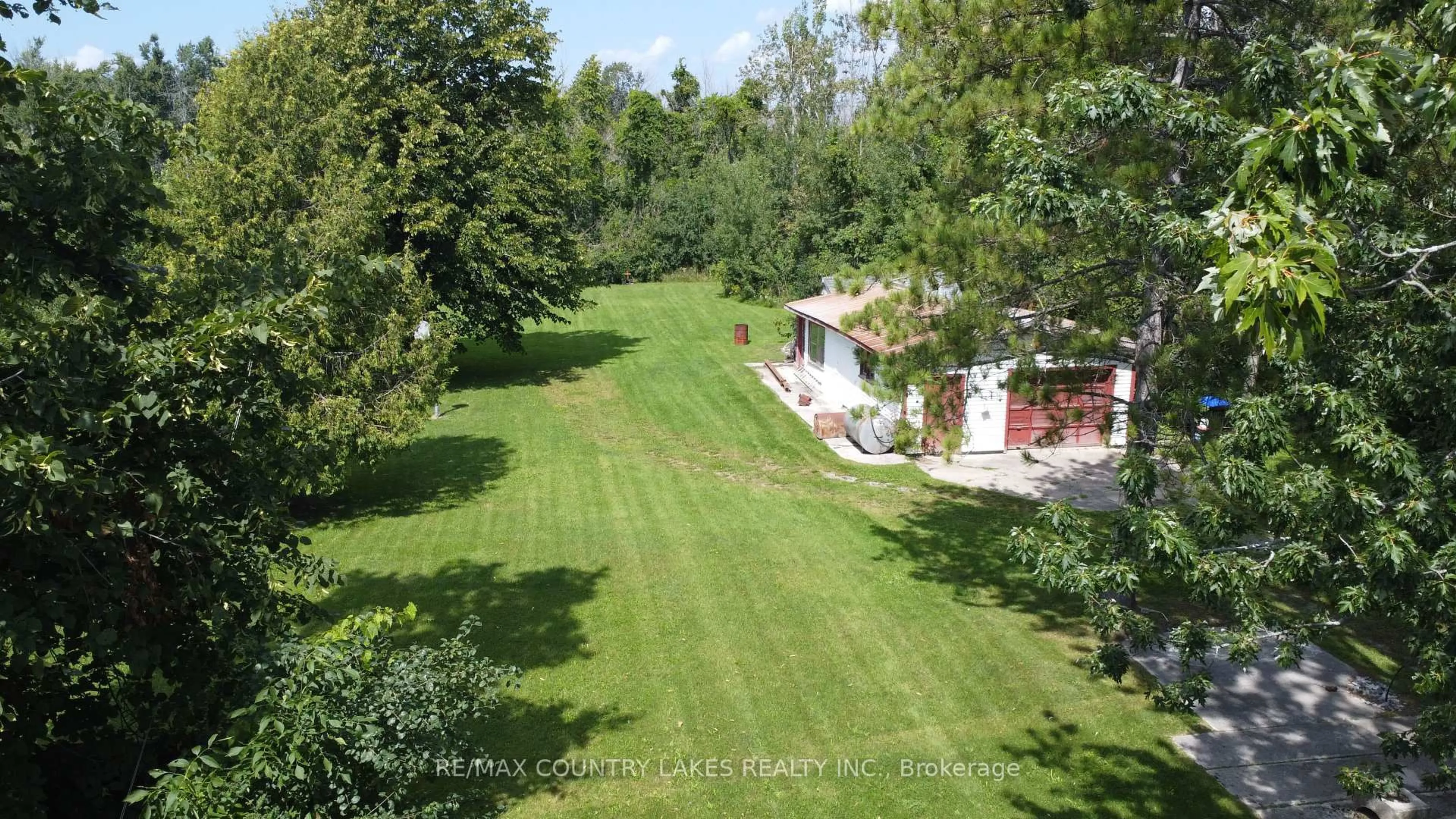 A pic from outside/outdoor area/front of a property/back of a property/a pic from drone, street for 2548 Simcoe Rd, Ramara Ontario L0K 1B0