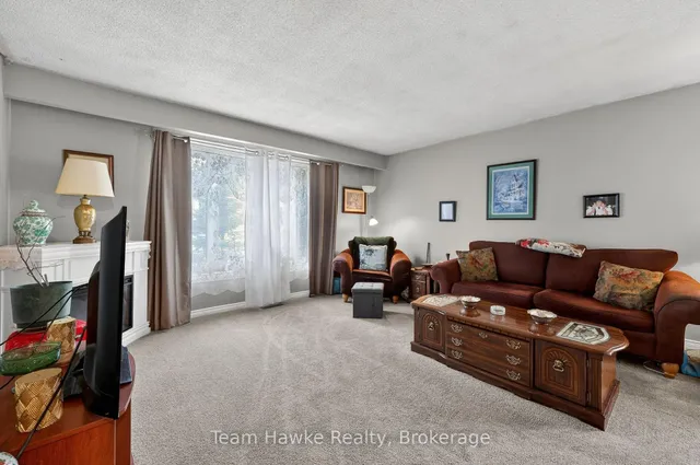 575 Simcoe Ave, Tay 5