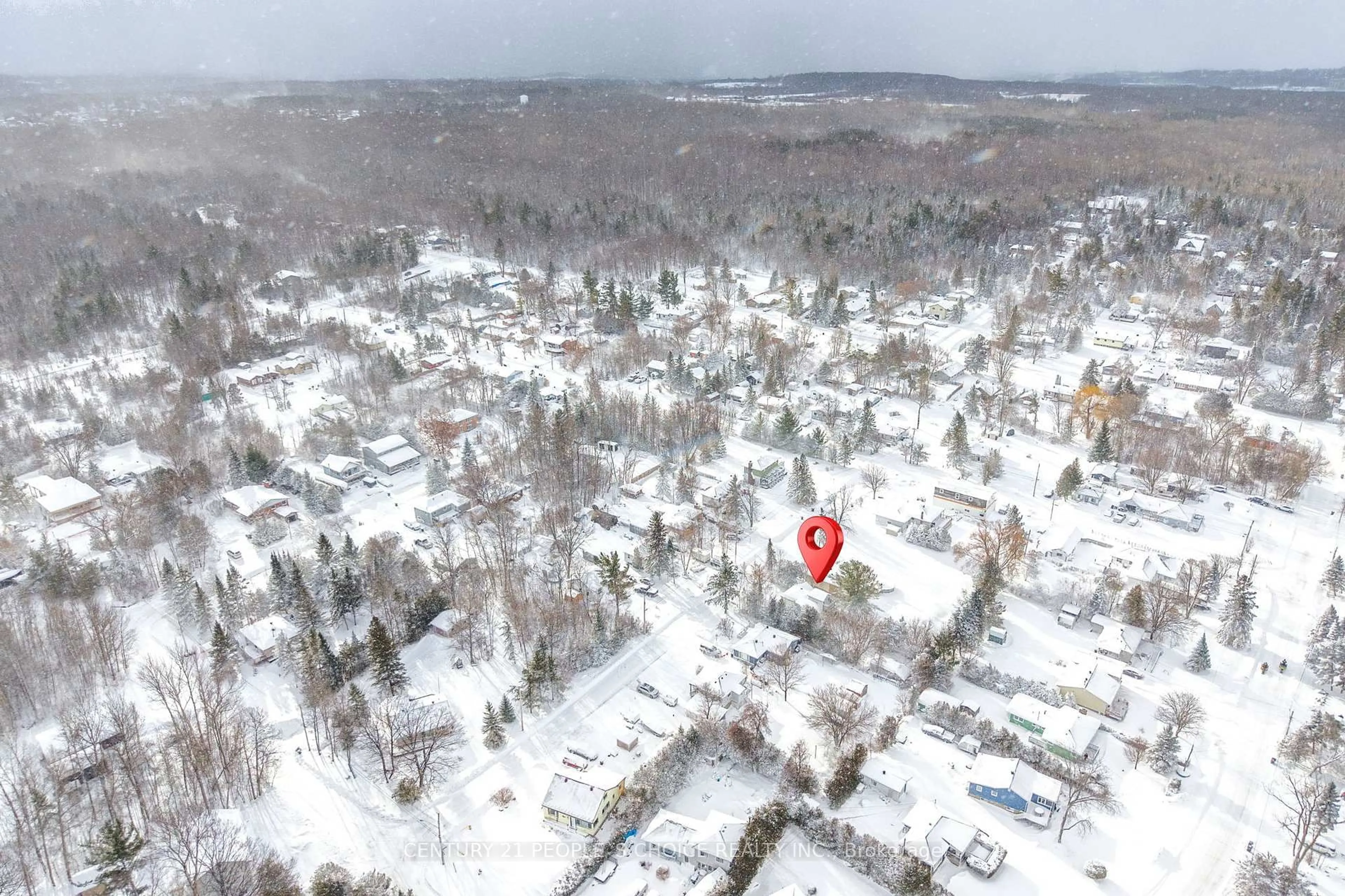 A pic from outside/outdoor area/front of a property/back of a property/a pic from drone, unknown for 250 Kingfisher Ave, Tay Ontario L0K 1R0