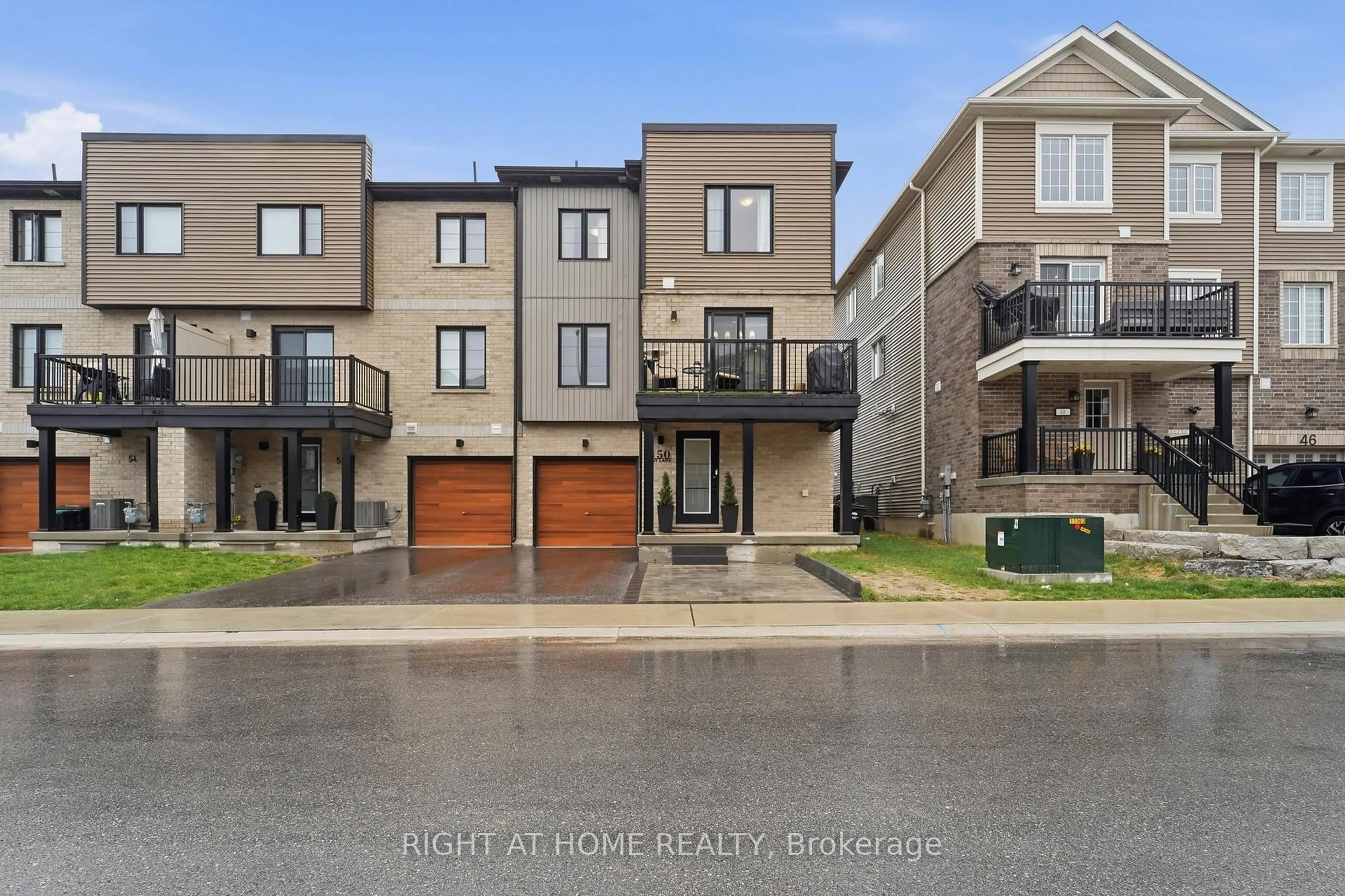 A pic from outside/outdoor area/front of a property/back of a property/a pic from drone, street for 50 Hay Lane, Barrie Ontario L9J 0T6