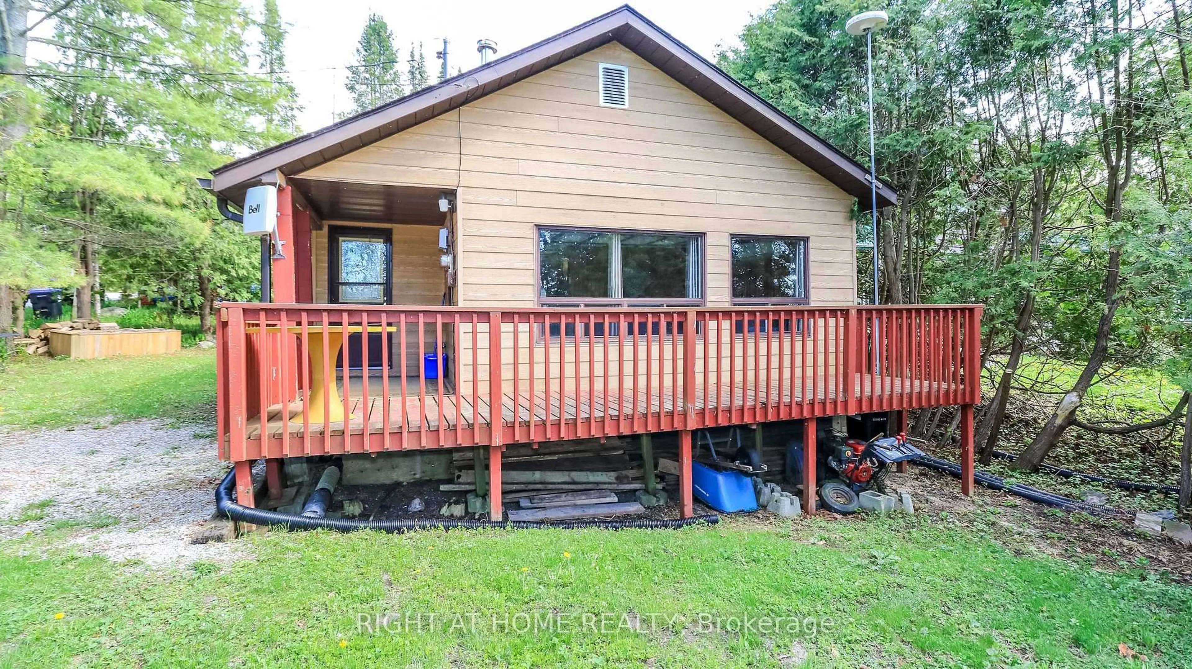 Unknown for 300 Albin Rd, Tay Ontario L0K 2C0