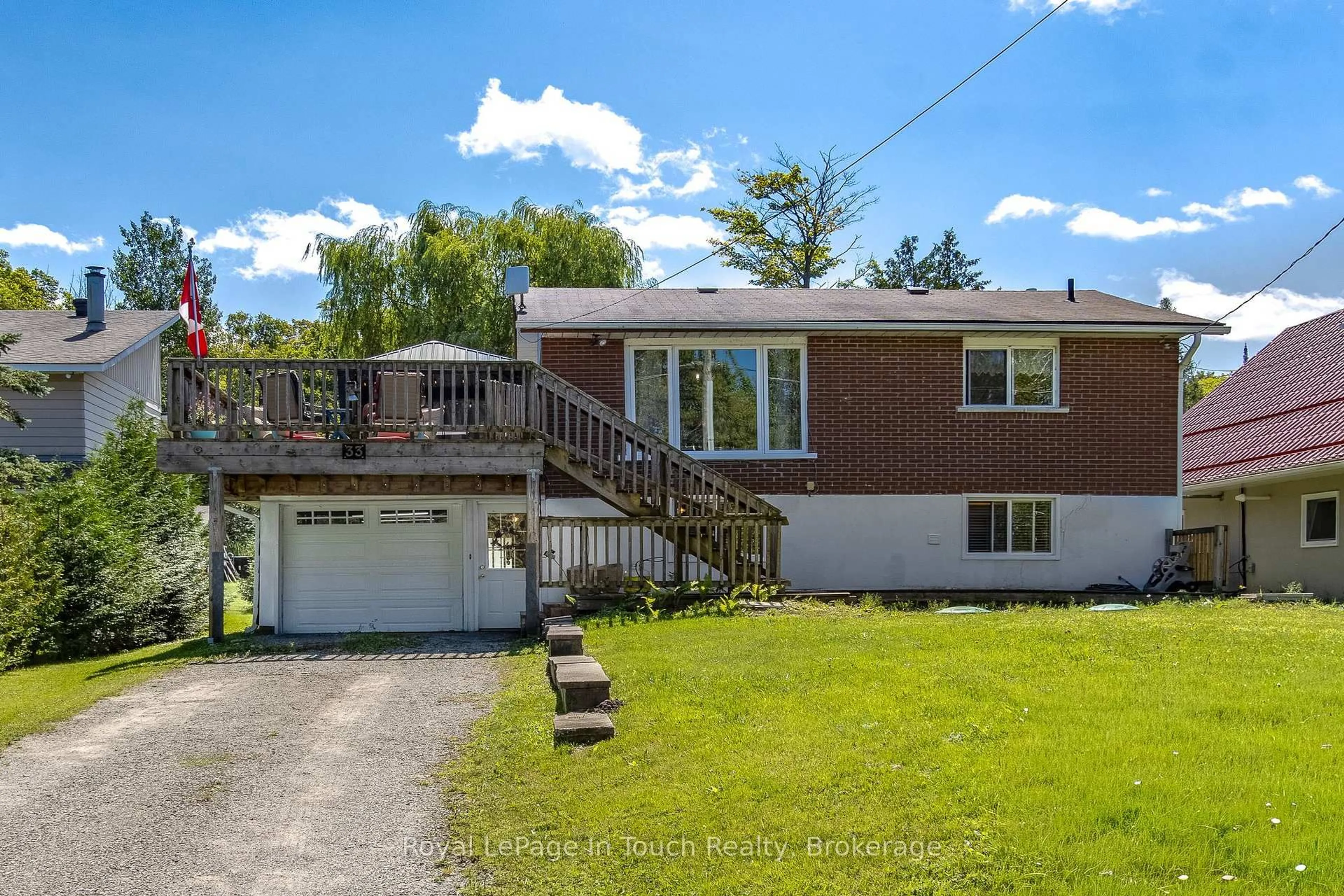 A pic from outside/outdoor area/front of a property/back of a property/a pic from drone, unknown for 33 Grandview Rd, Tay Ontario L0K 1R0