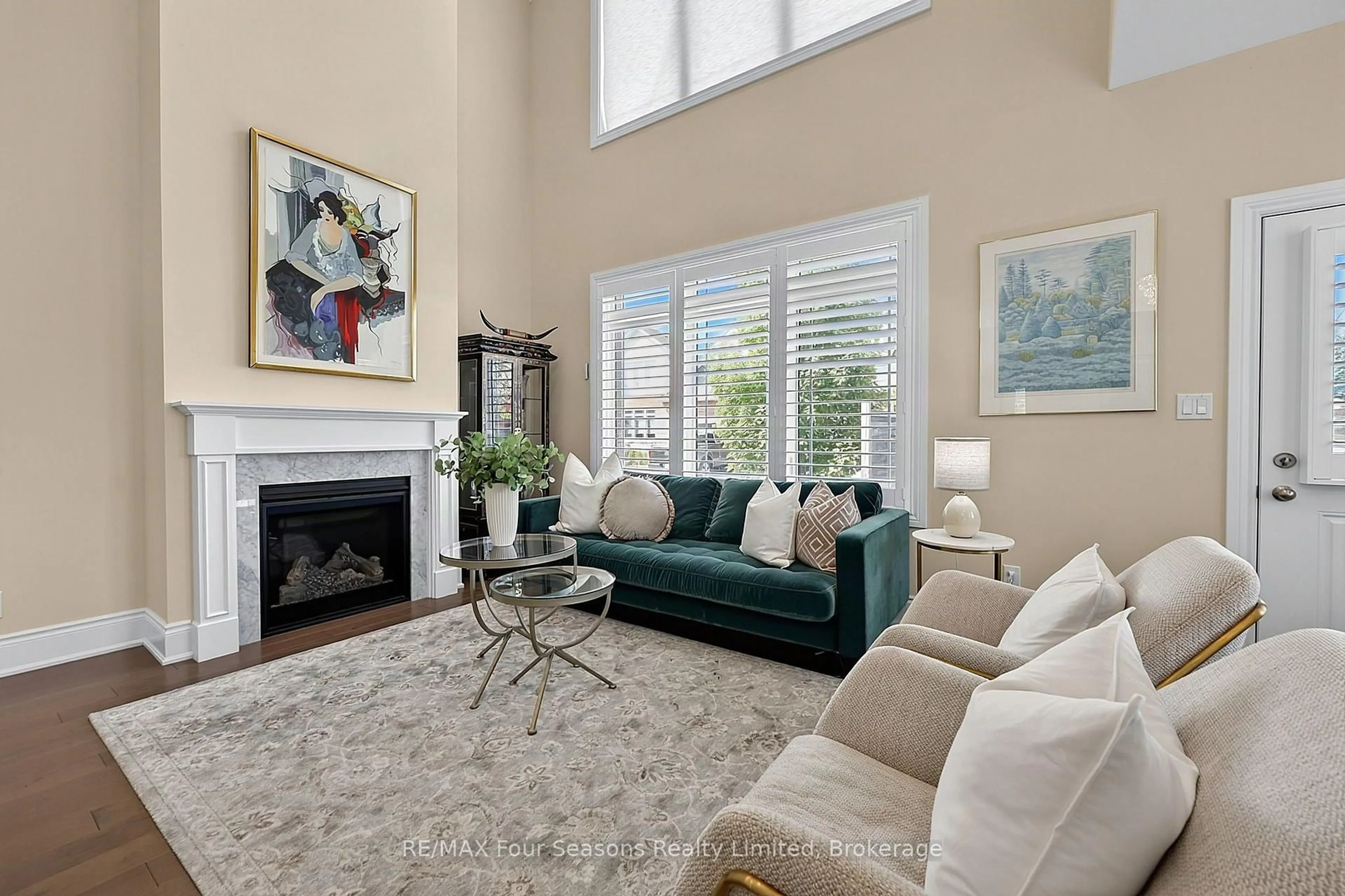 Living room with furniture, unknown for 2 Shipyard Lane, Collingwood Ontario L9Y 2X4