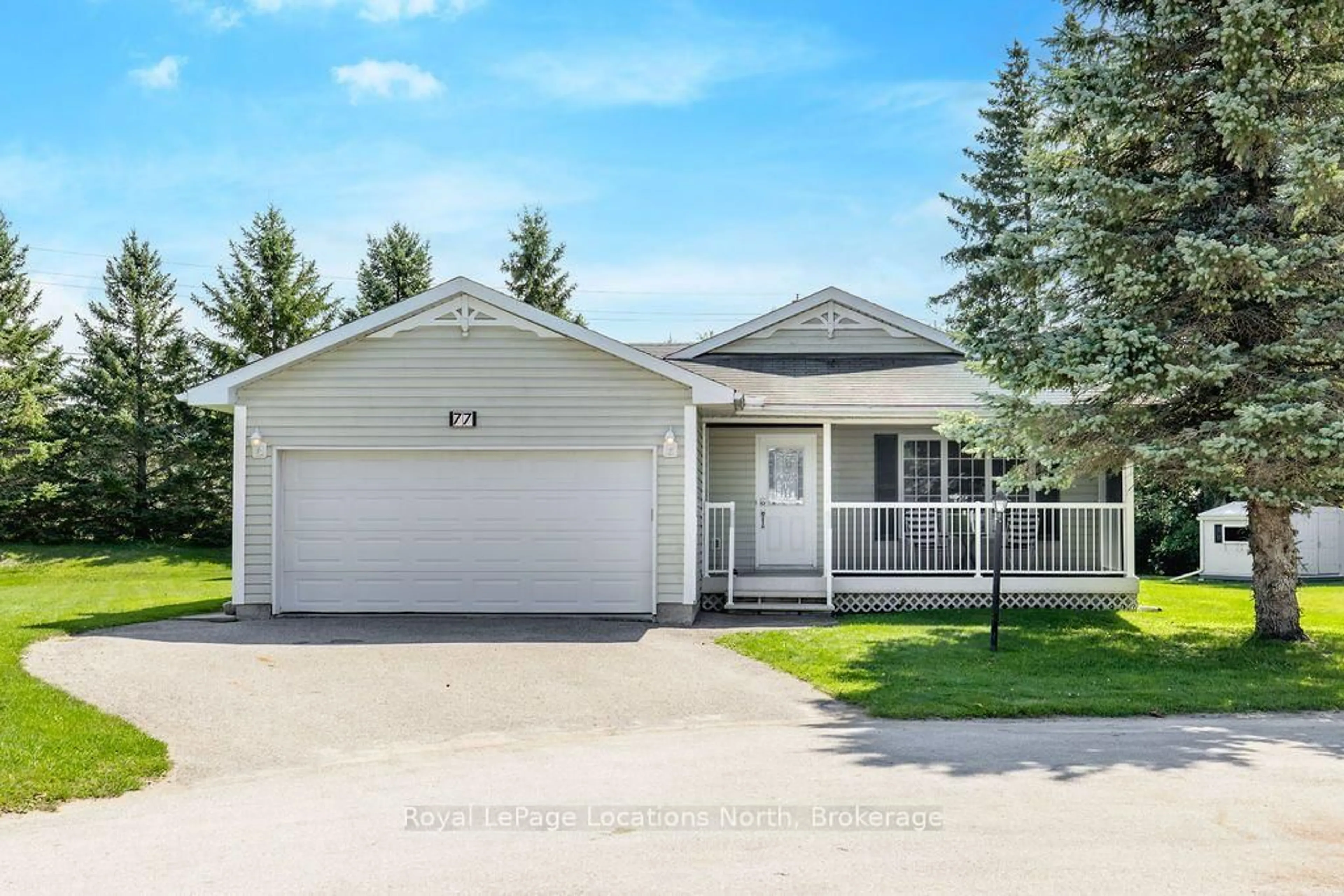 Home with vinyl exterior material, street for 77 Pennsylvania Ave, Wasaga Beach Ontario L9Z 3A8