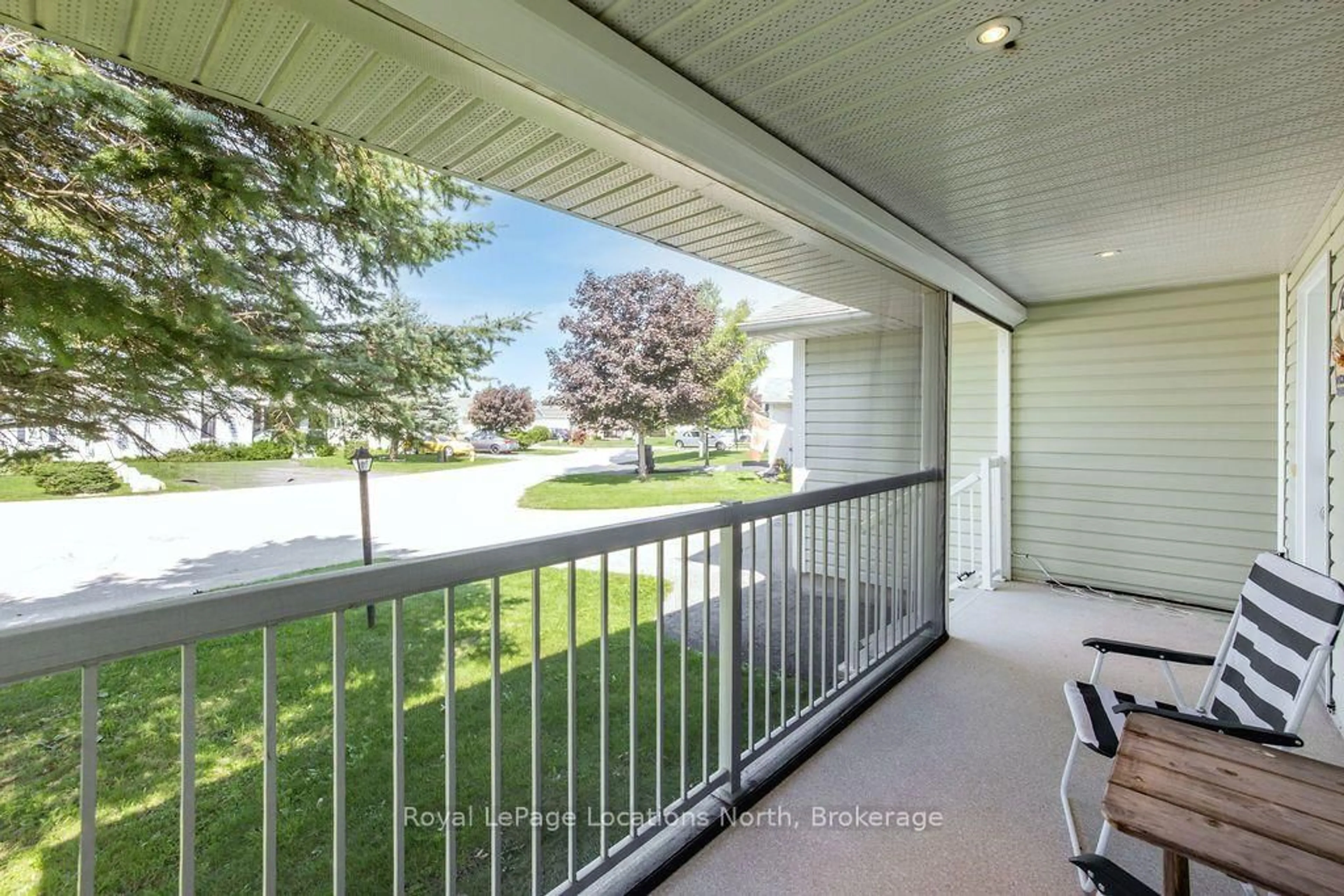 Patio, water/lake/river/ocean view for 77 Pennsylvania Ave, Wasaga Beach Ontario L9Z 3A8