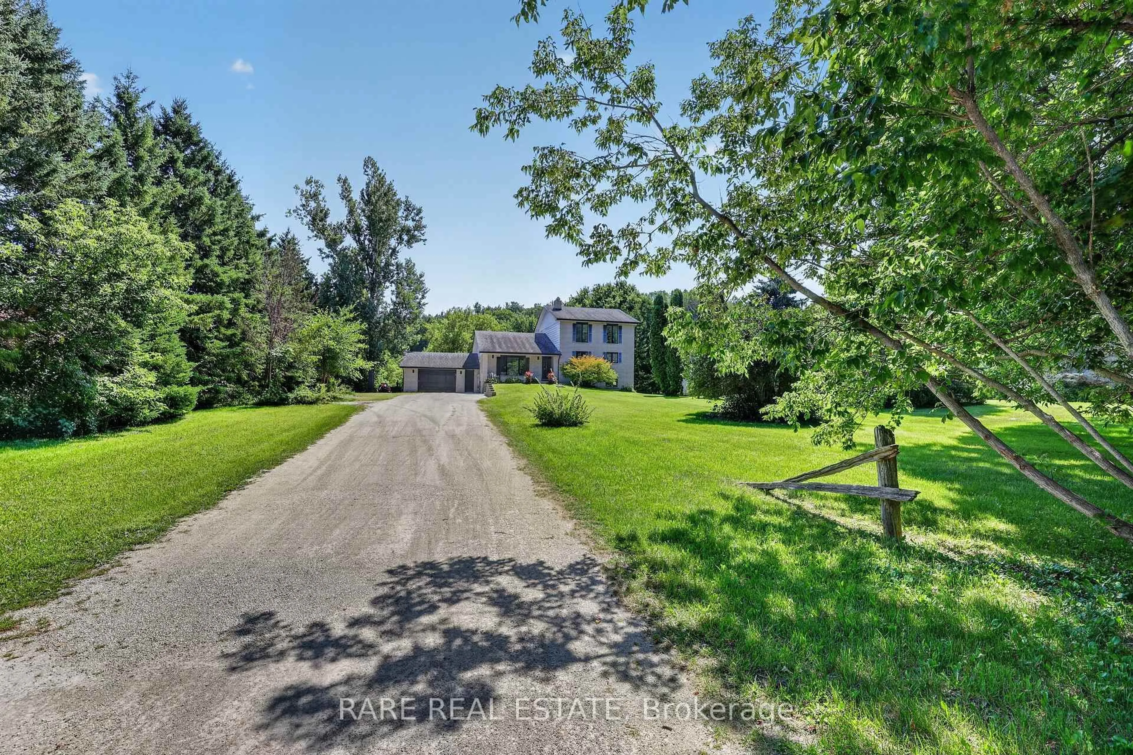 A pic from outside/outdoor area/front of a property/back of a property/a pic from drone, street for 79 Caroline St, Clearview Ontario L0M 1G0