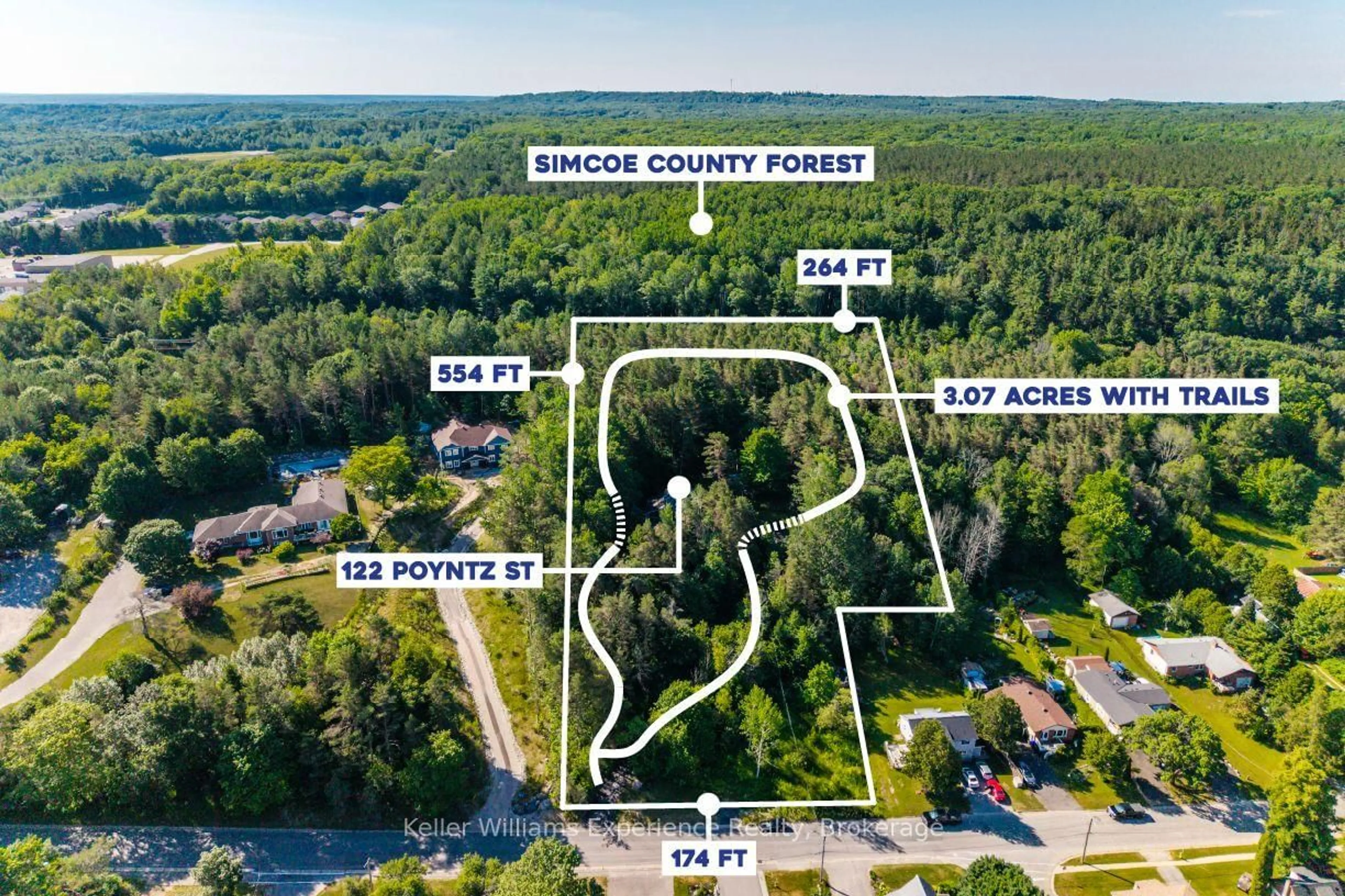 A pic from outside/outdoor area/front of a property/back of a property/a pic from drone, forest/trees view for 122 Poyntz St, Penetanguishene Ontario L9M 1P4