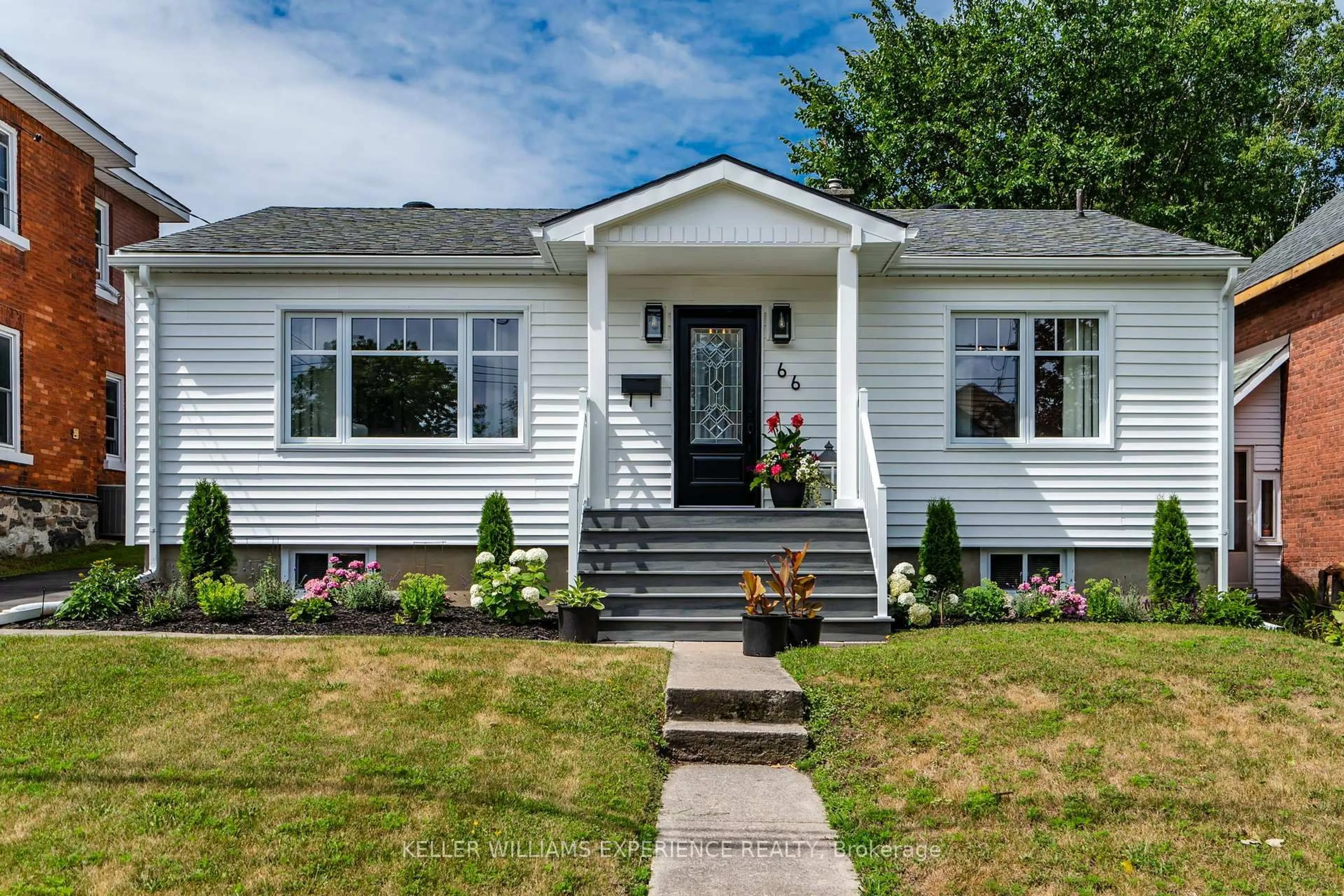 Home with vinyl exterior material, street for 66 Fifth St, Midland Ontario L4R 3V3