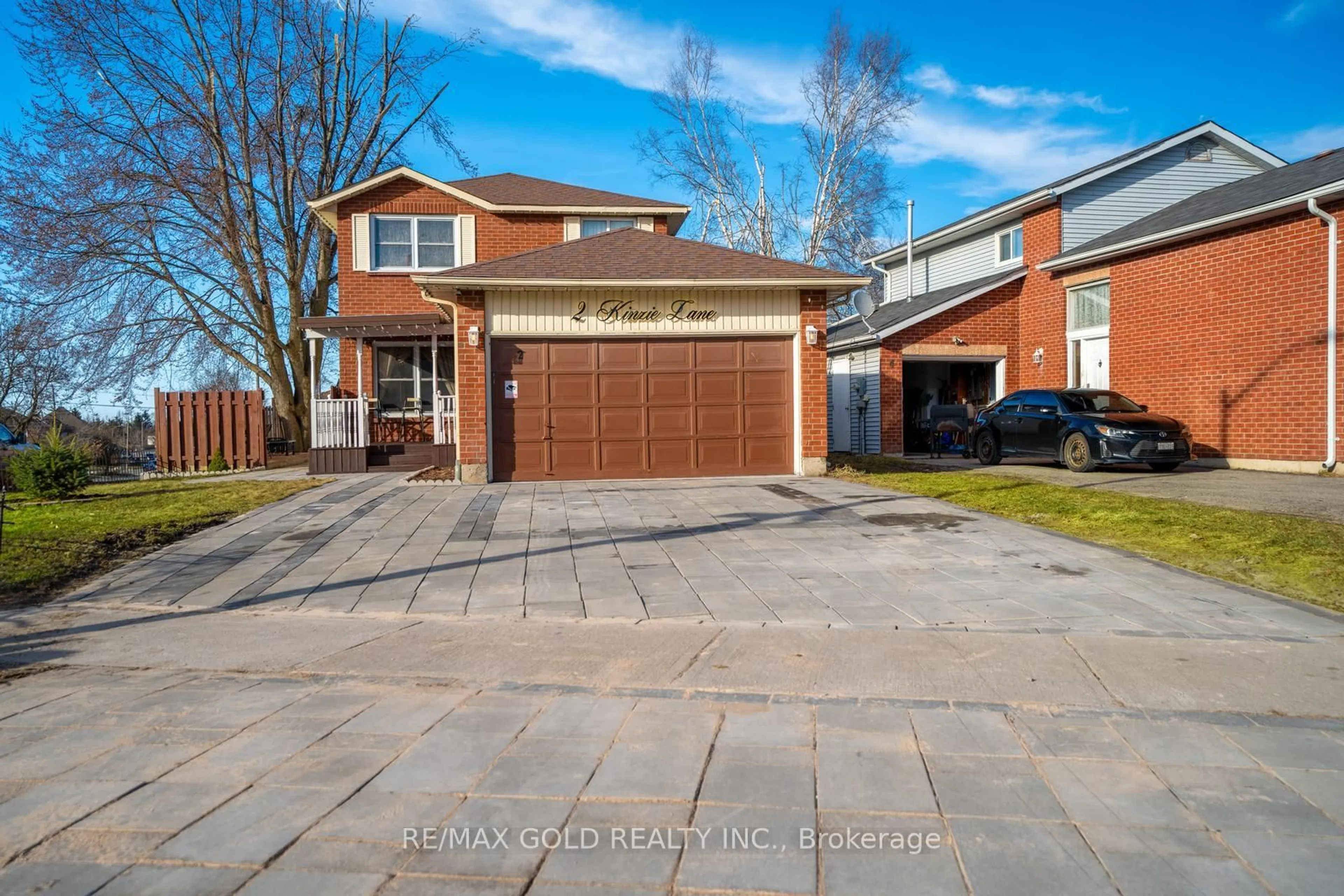 Home with brick exterior material, street for 2 Kinzie Lane, Barrie Ontario L4M 6A3