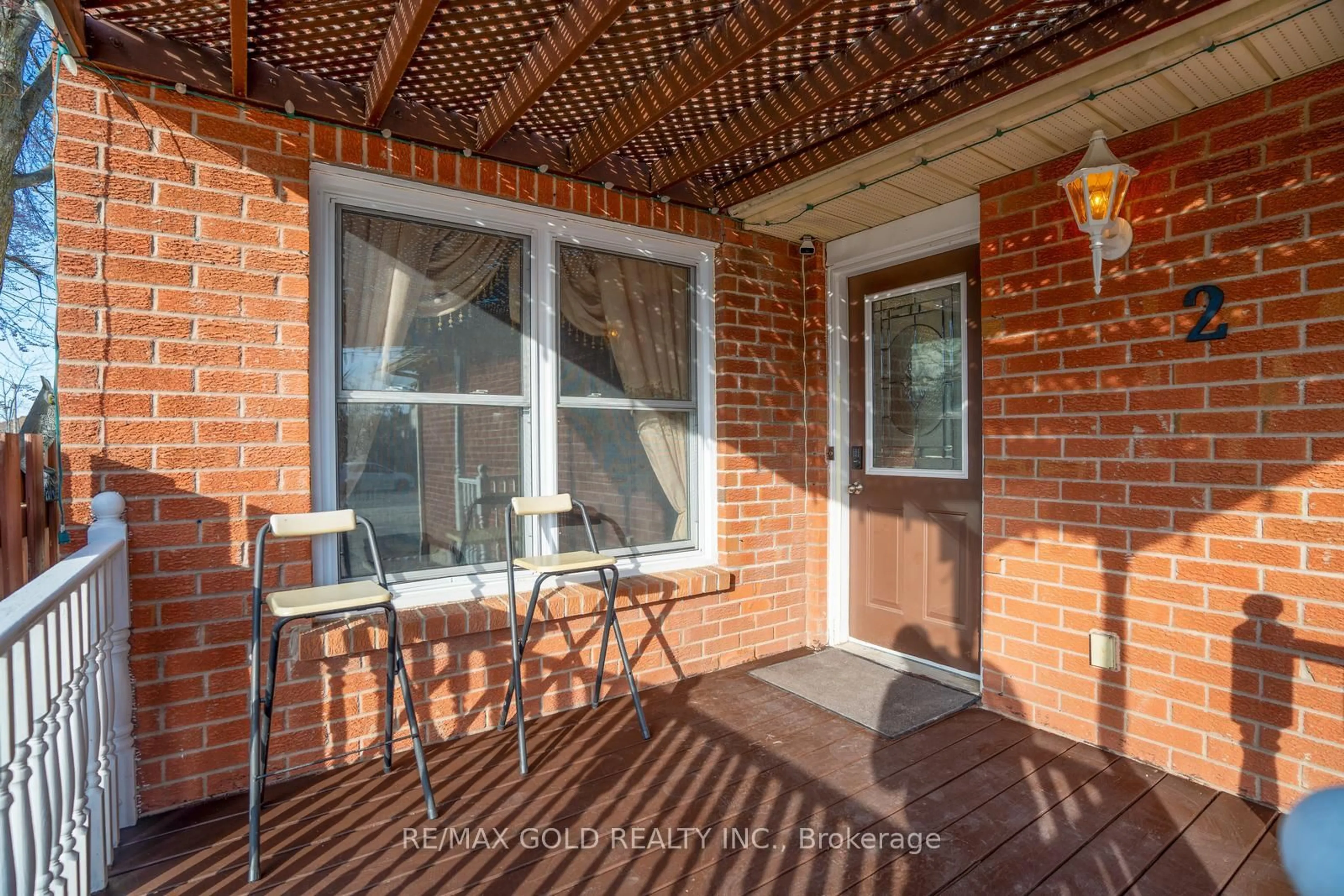 Patio, street for 2 Kinzie Lane, Barrie Ontario L4M 6A3