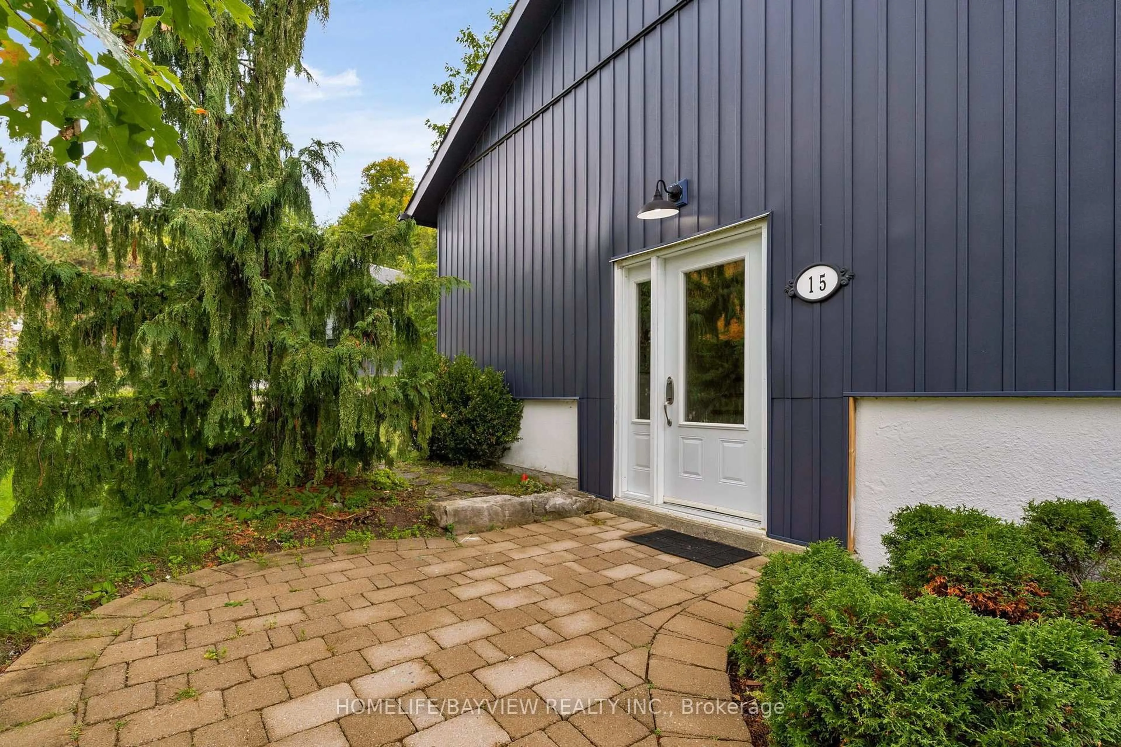 Patio, street for 15 Birch Grove Dr, Oro-Medonte Ontario L4M 4Y8