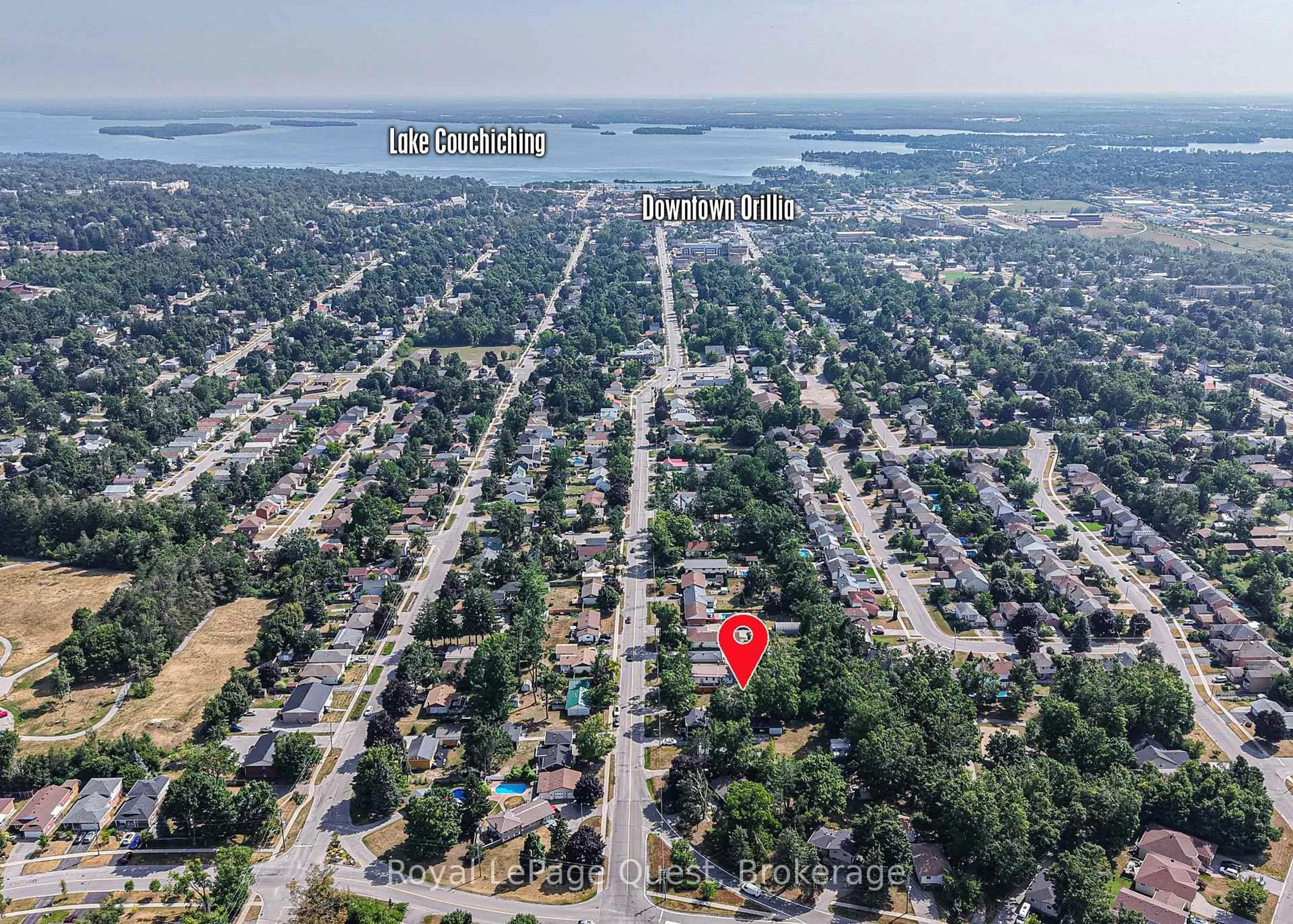 A pic from outside/outdoor area/front of a property/back of a property/a pic from drone, street for 401 Mississaga St, Orillia Ontario L3V 3C4