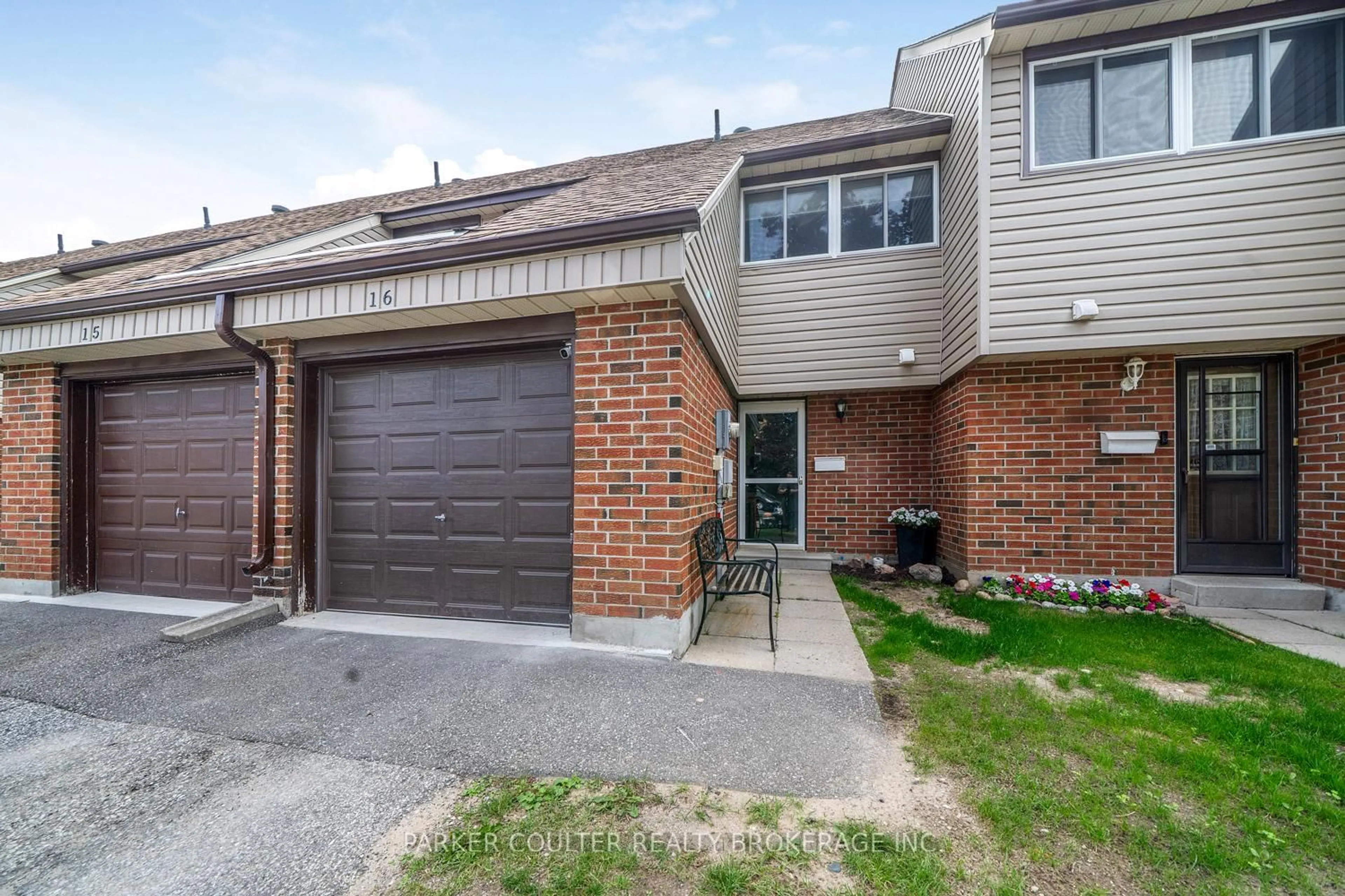 Home with brick exterior material, street for 441 Barrie Rd #16, Orillia Ontario L3V 6T9
