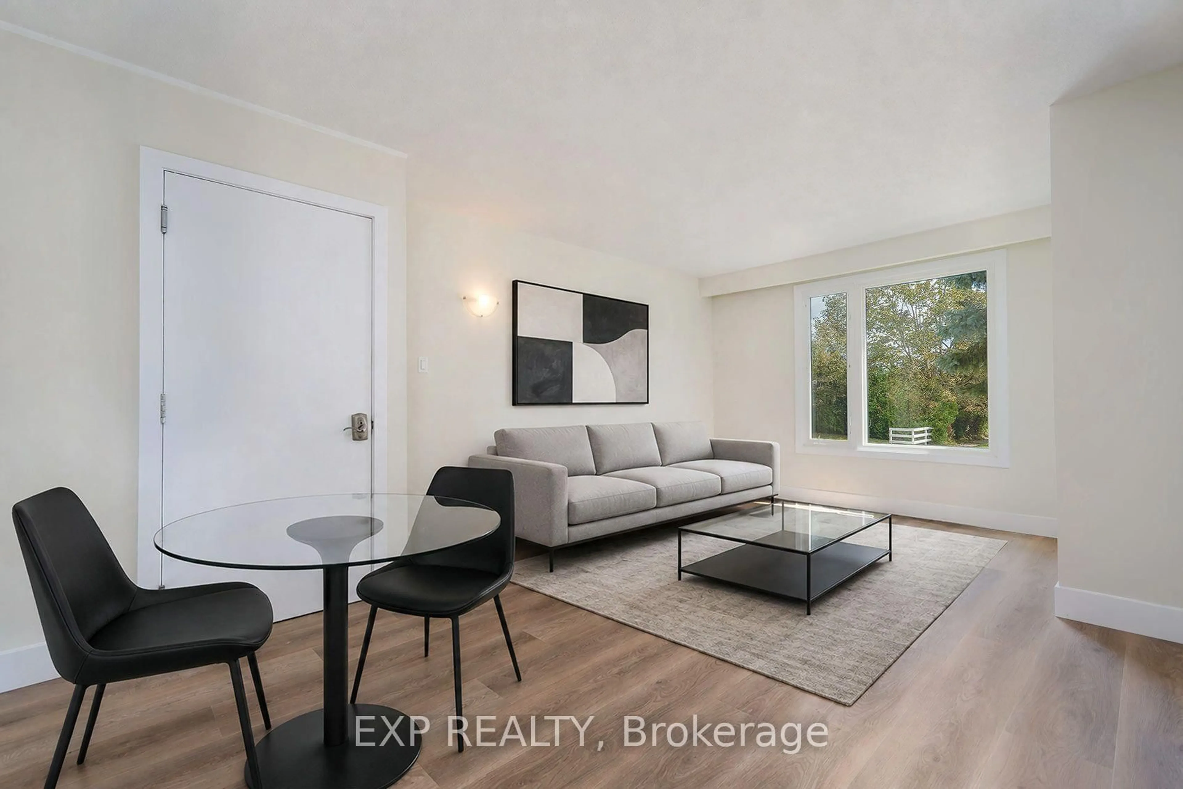 A pic of a room for 260 Cook St, Barrie Ontario L4M 4H6