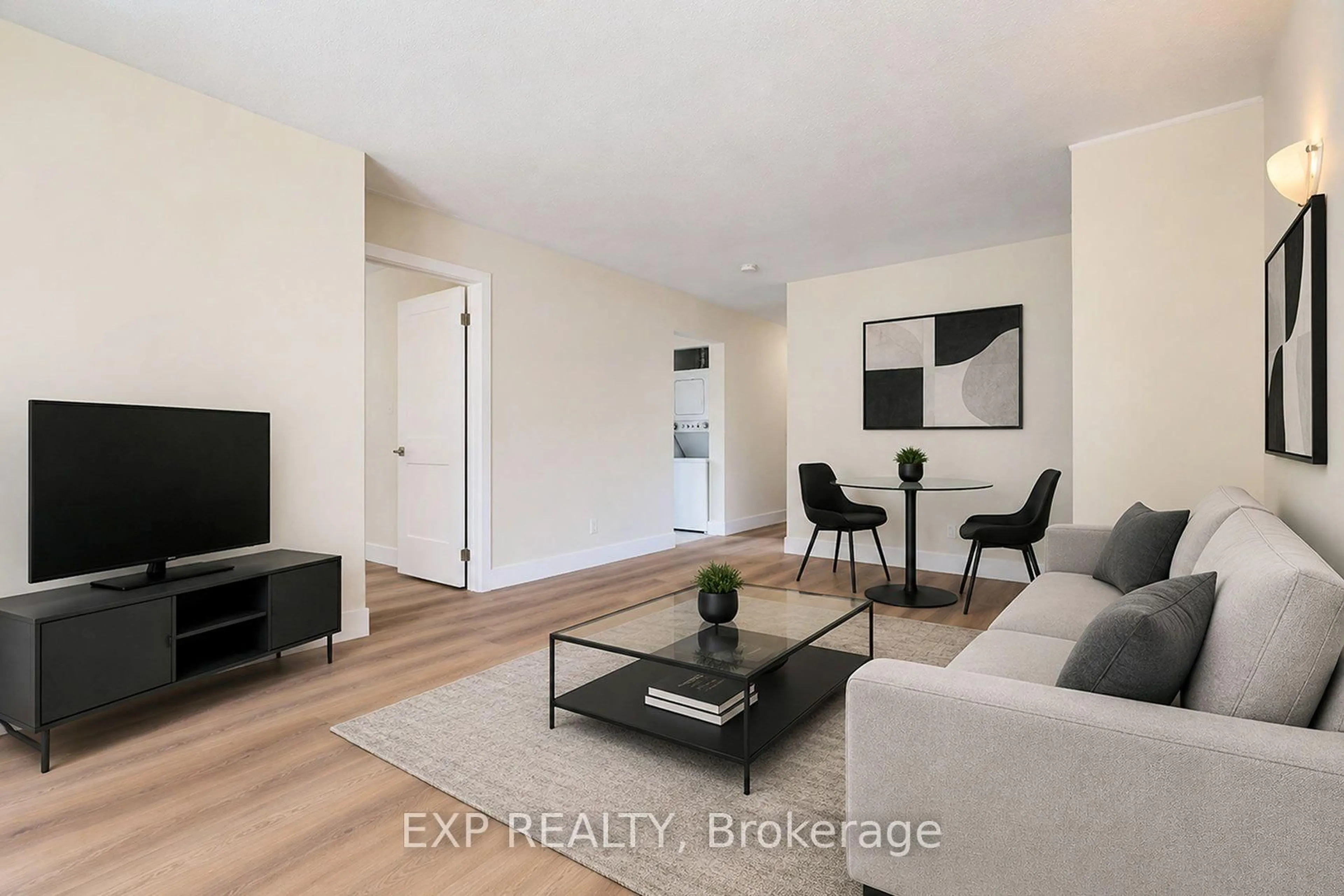 A pic of a room for 260 Cook St, Barrie Ontario L4M 4H6