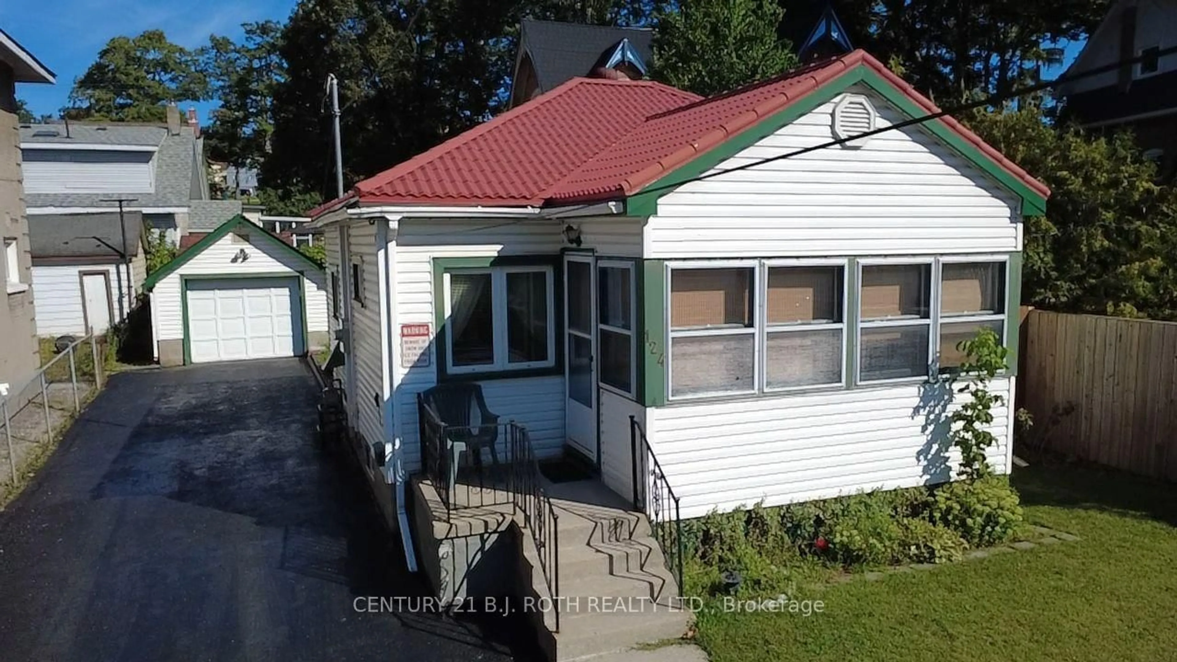Unknown for 124 MARY St, Orillia Ontario L3V 3E2