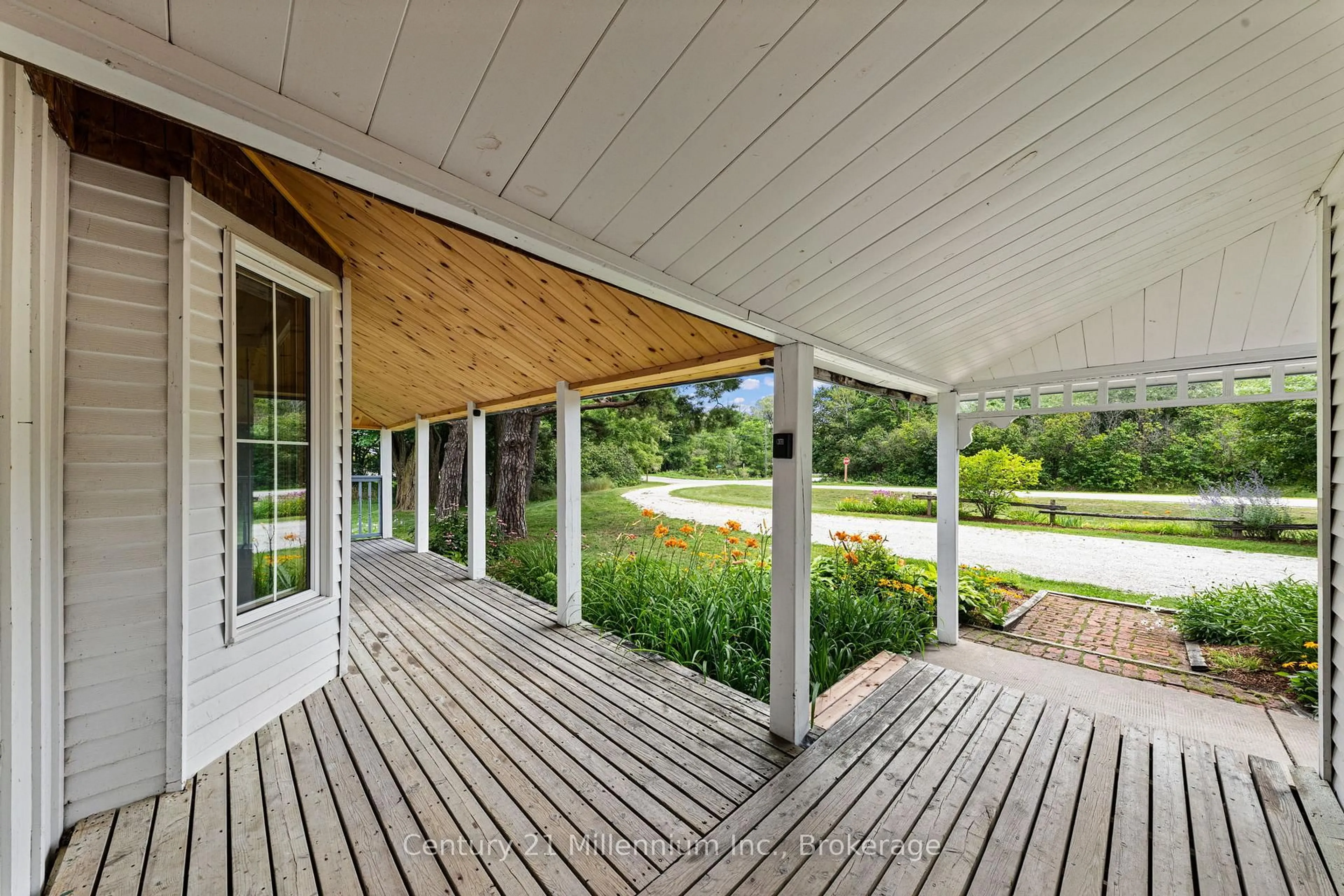 Patio, water/lake/river/ocean view for 262 Batteaux Rd, Clearview Ontario L9Y 3Z1