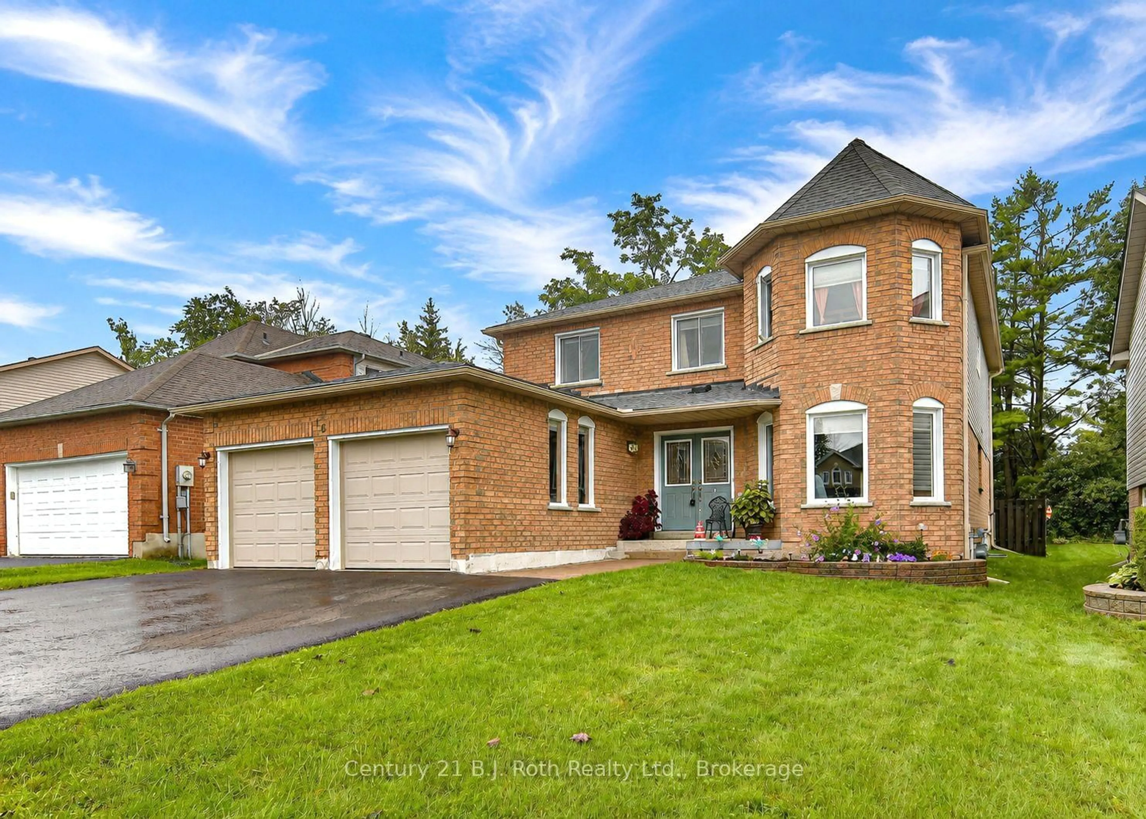 Home with brick exterior material, street for 16 Frontier Ave, Orillia Ontario L3V 7S8