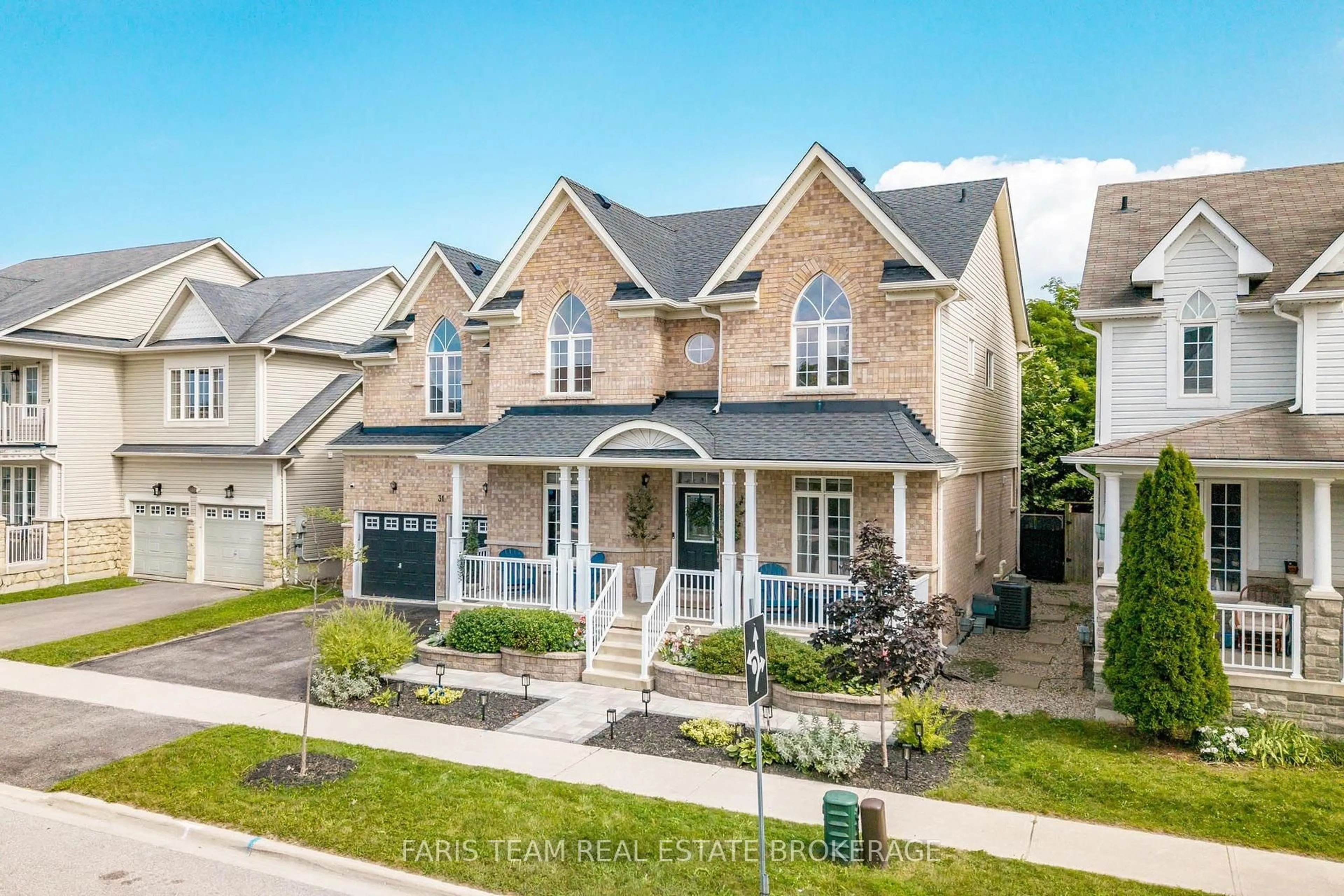 Unknown for 31 The Queensway, Barrie Ontario L4M 7H5
