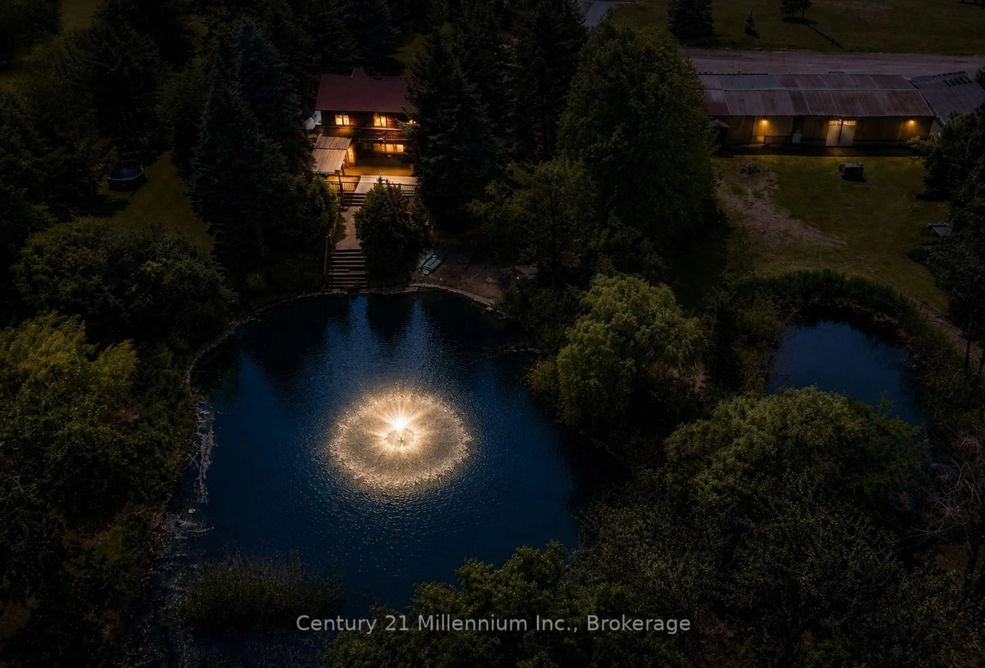 A pic from outside/outdoor area/front of a property/back of a property/a pic from drone, water/lake/river/ocean view for 1547 County 42 Rd, Clearview Ontario L0M 1S0