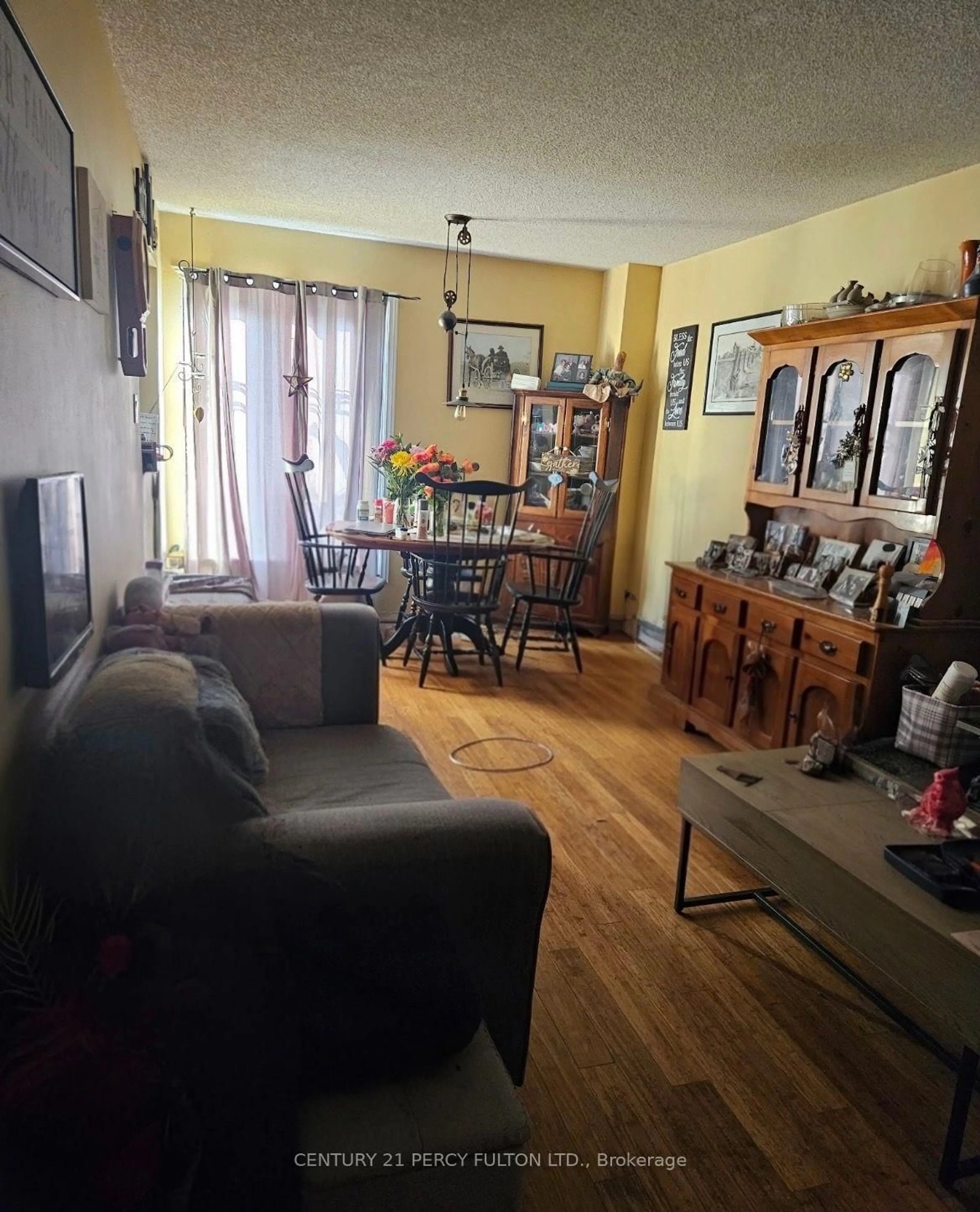 Unknown for 261 Mary Anne Dr, Barrie Ontario L4N 5M5