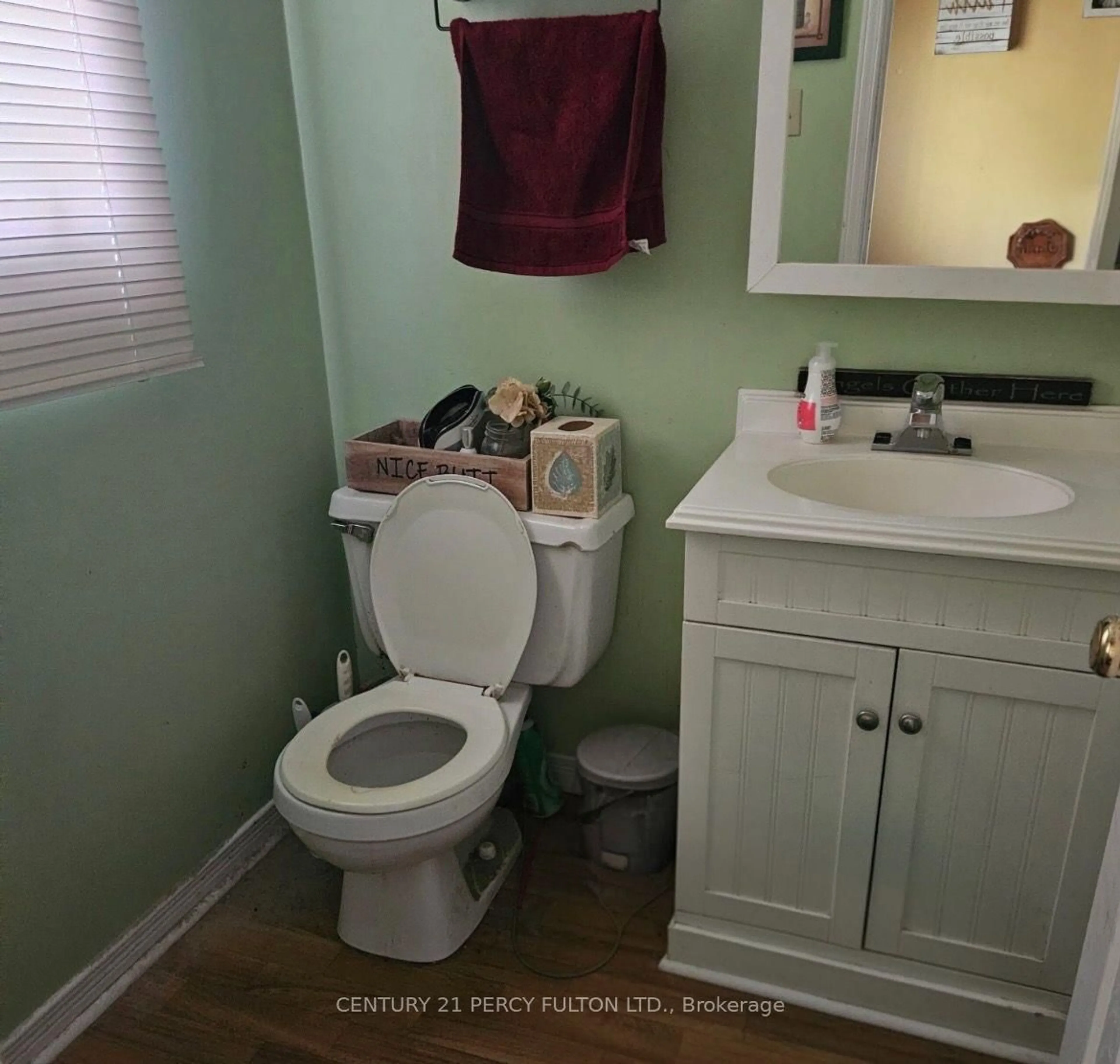 Standard bathroom, unknown for 261 Mary Anne Dr, Barrie Ontario L4N 5M5