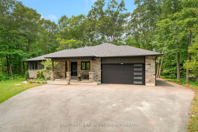 34 Oakwood Ave, Tiny 3