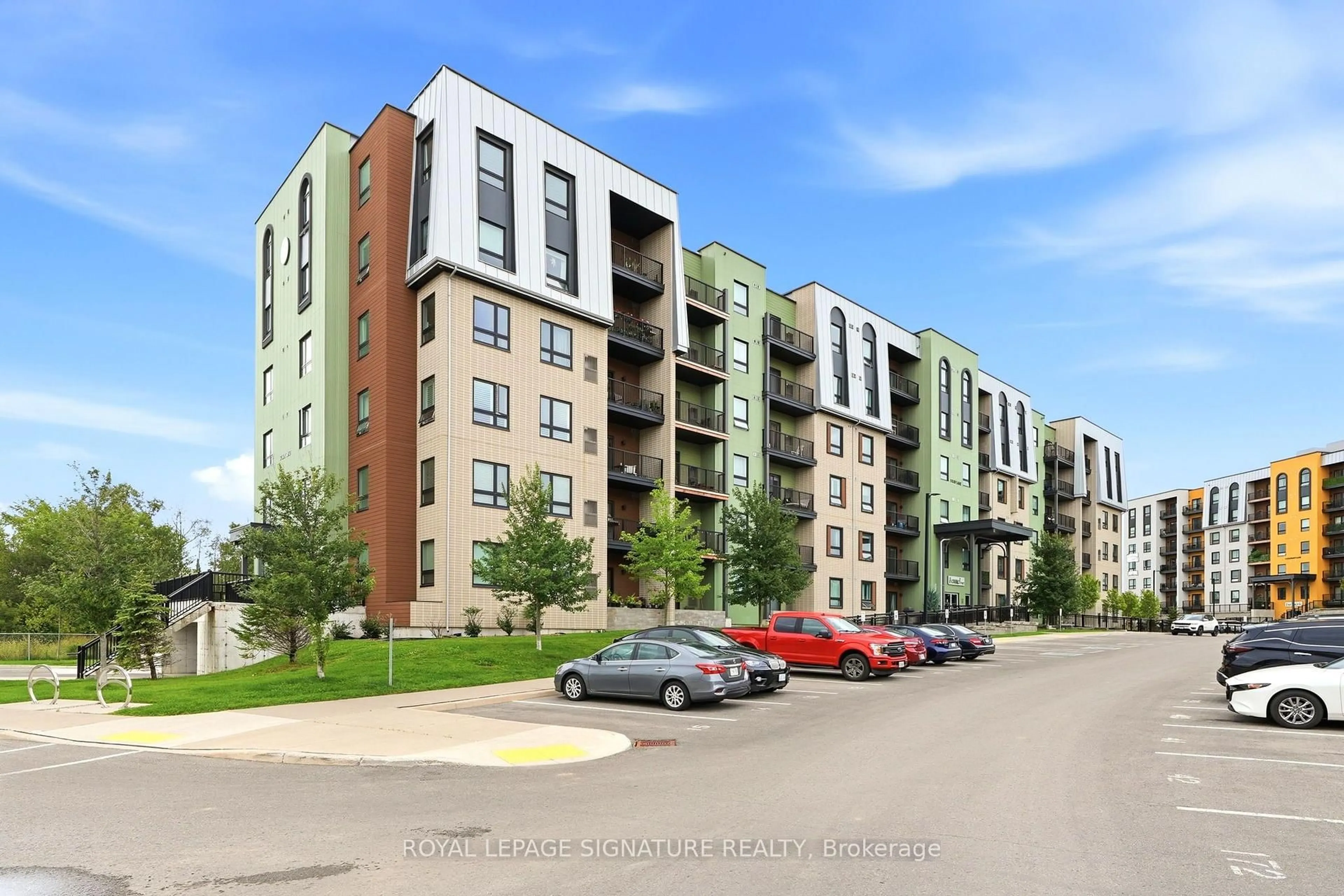 Unknown for 5 Chef Lane #504, Barrie Ontario L9J 0J9