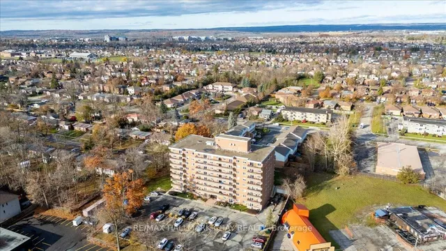 414 Blake St #706, Barrie 3