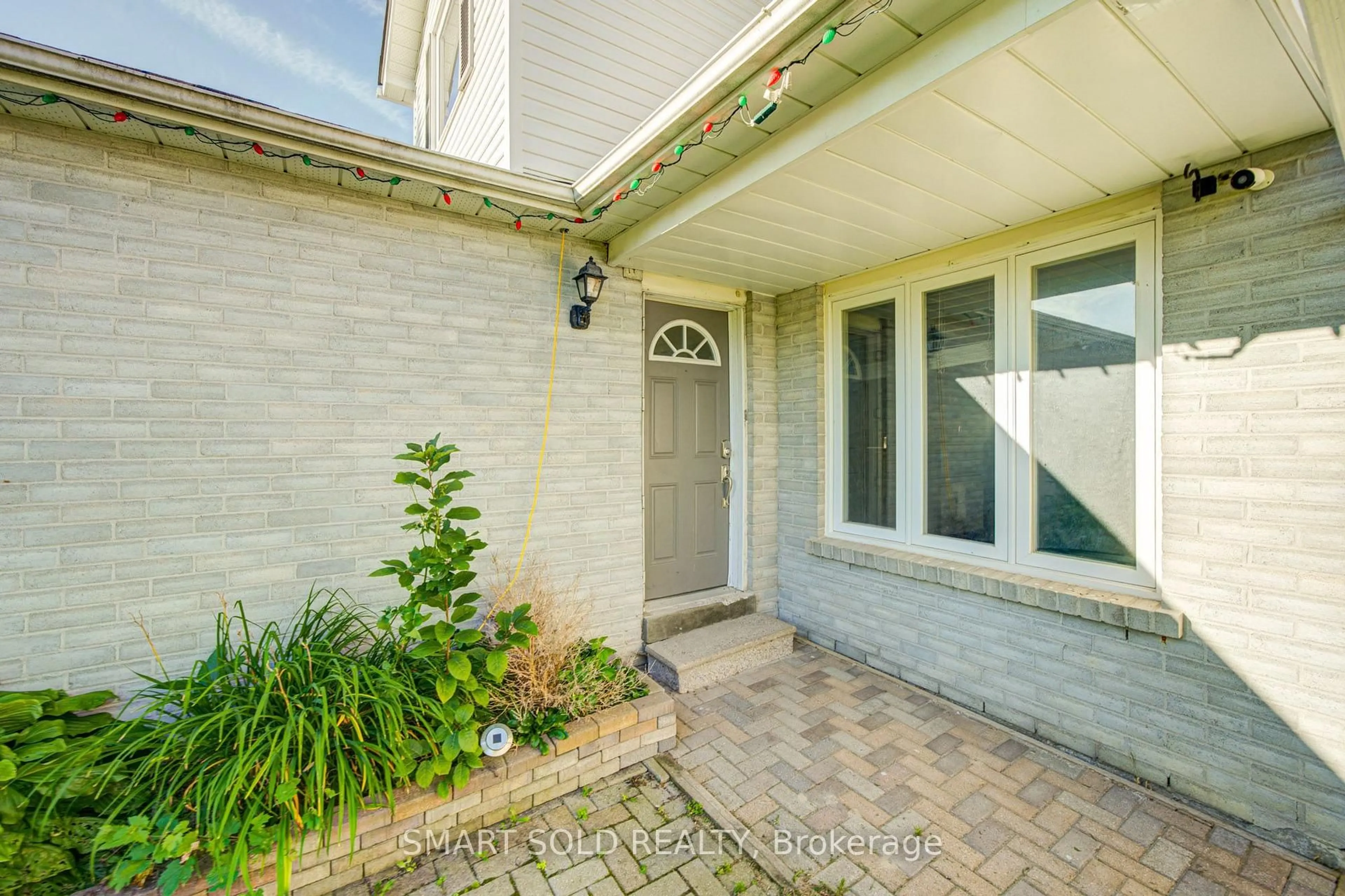 Unknown for 90 Moon Dr, Barrie Ontario L4N 7G9