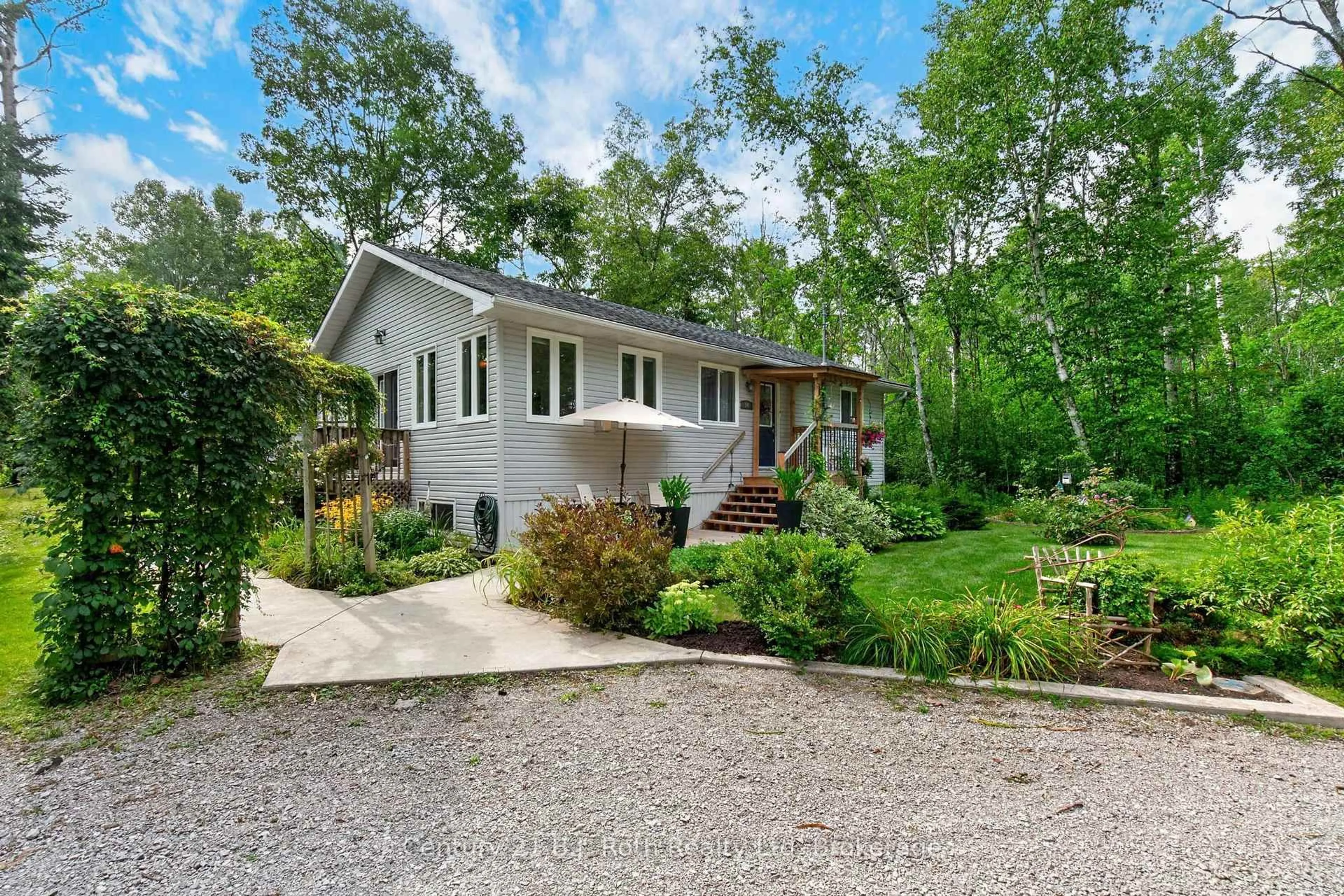 Unknown for 24 Crescent Dr, Tay Ontario L0K 2A0
