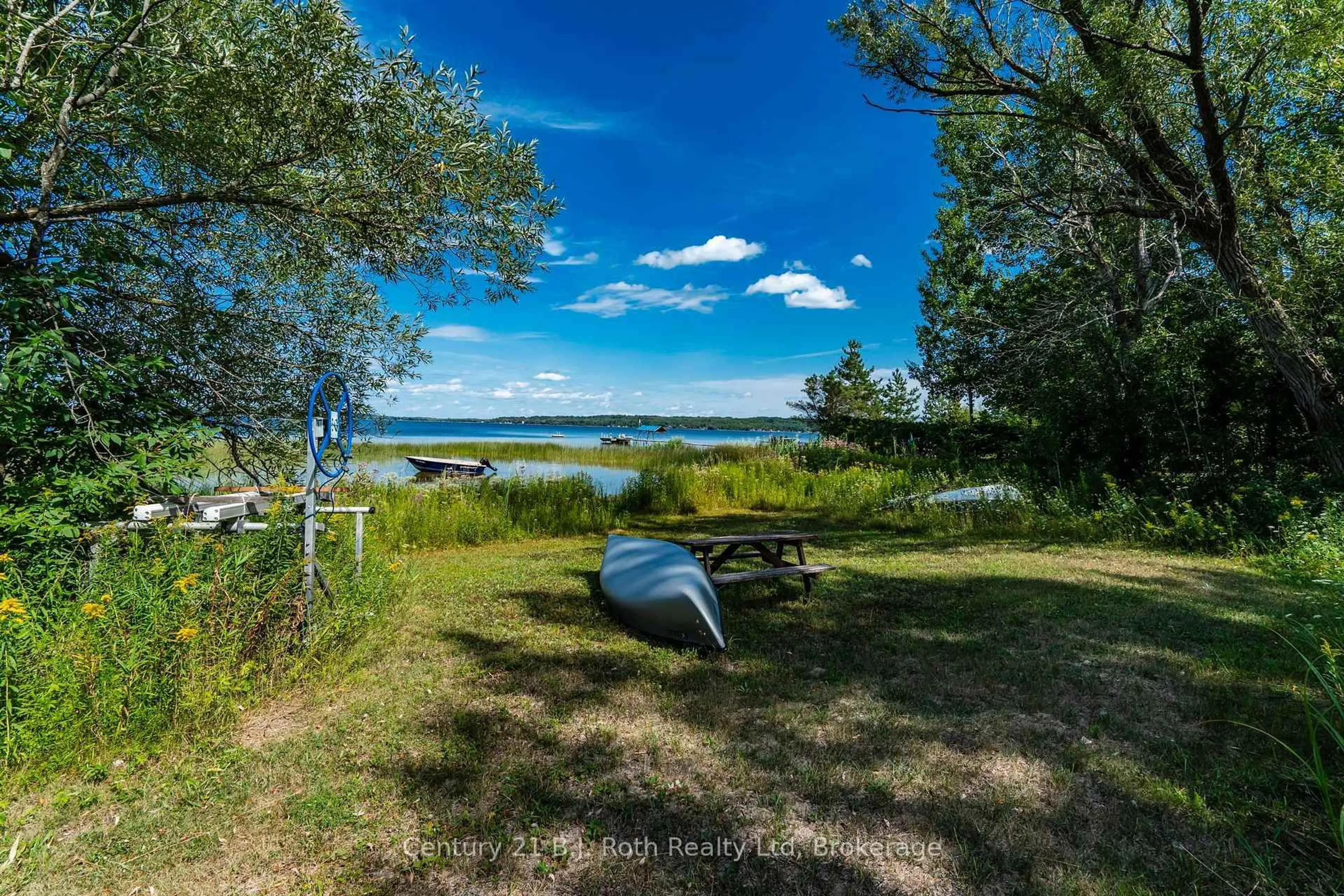 A pic from outside/outdoor area/front of a property/back of a property/a pic from drone, water/lake/river/ocean view for 24 Crescent Dr, Tay Ontario L0K 2A0