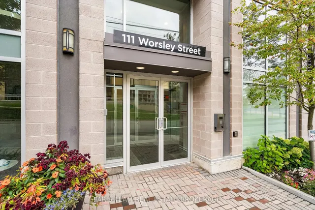 111 Worsley St #PH7, Barrie 4