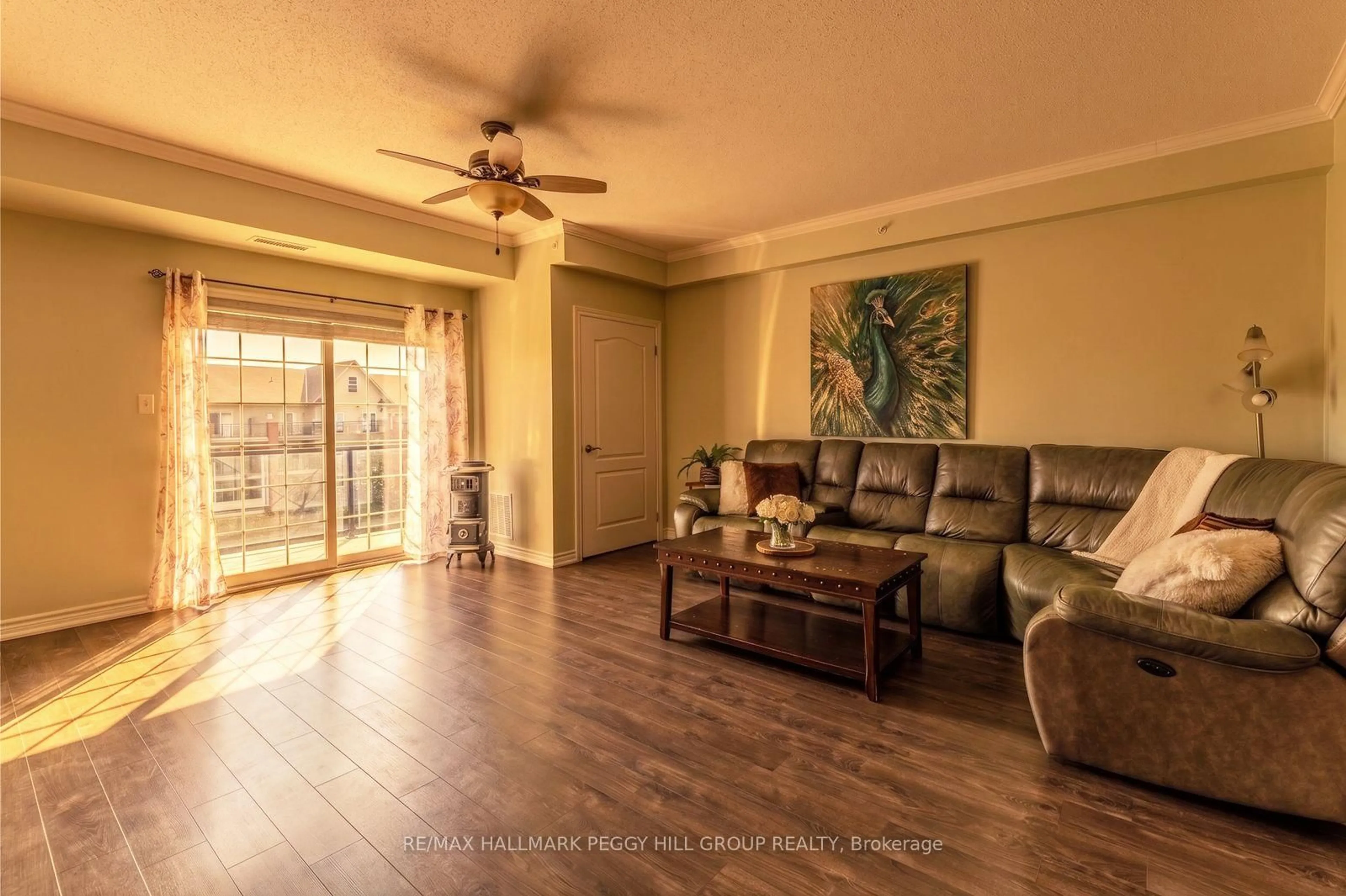 Living room with furniture, unknown for 40 Ferndale Dr #402, Barrie Ontario L4N 2L3