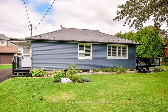 976 Yonge St, Midland 2