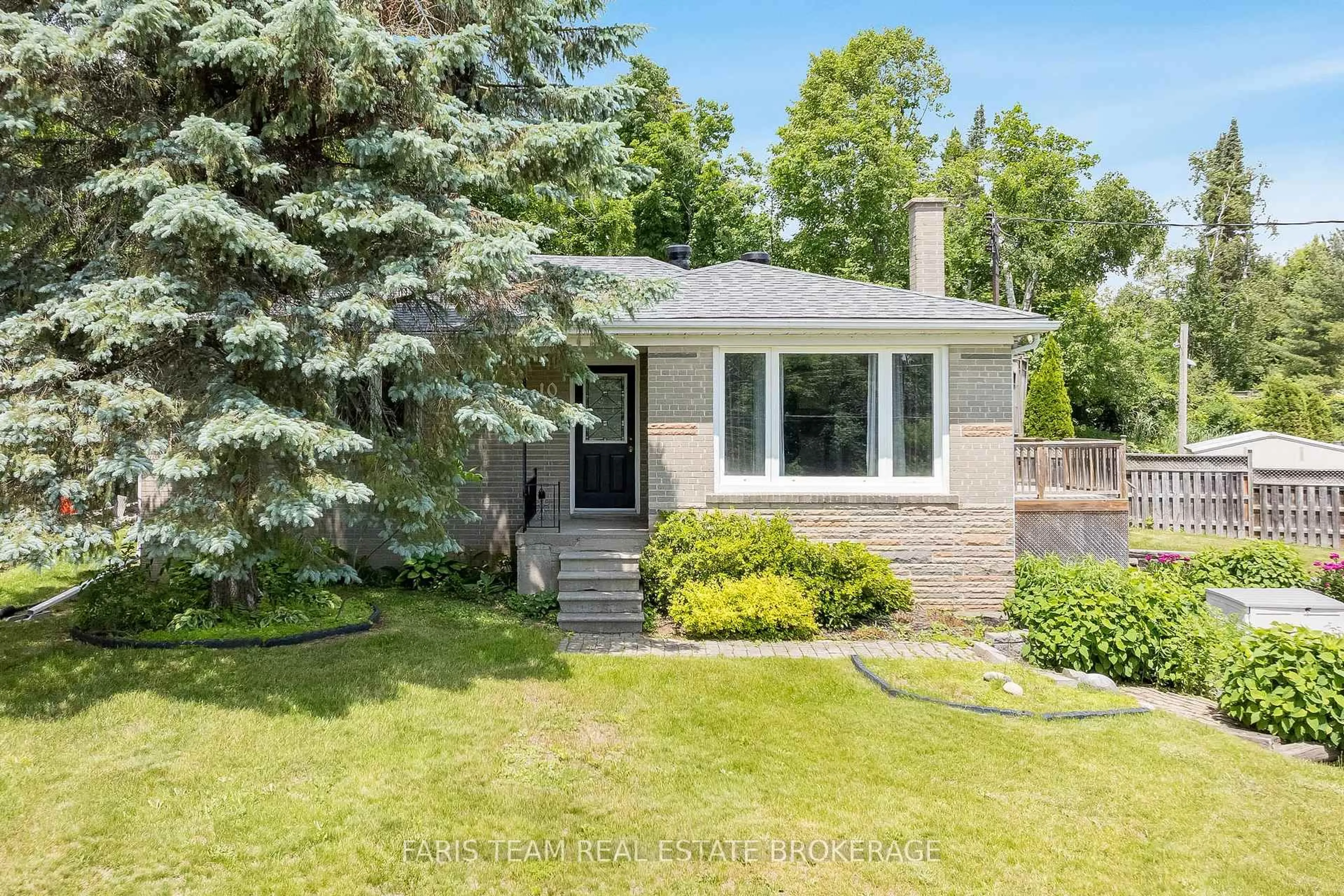 Home with brick exterior material, street for 10 Karen Cres, Orillia Ontario L3V 3H1