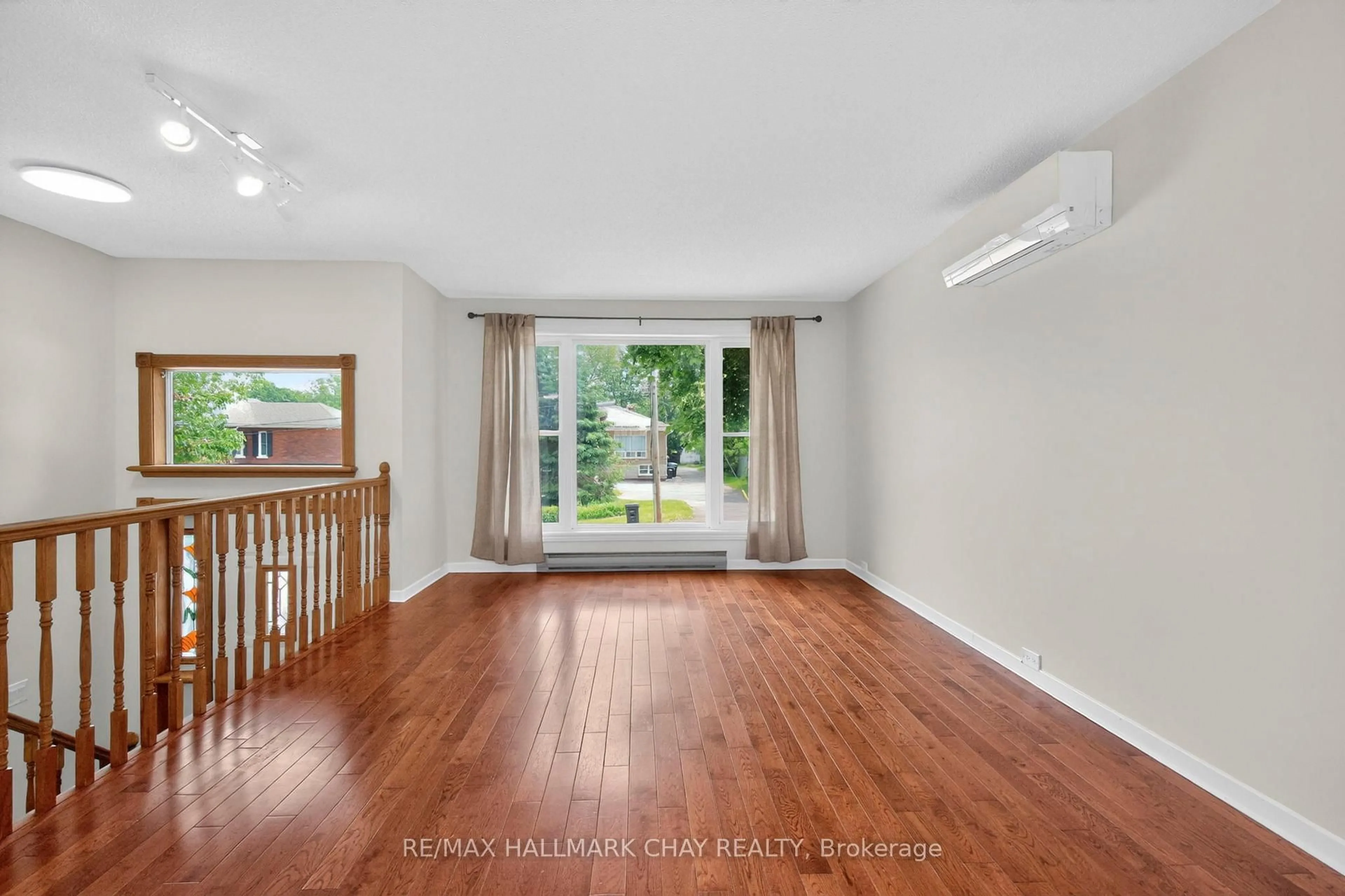 Unknown for 716 Dominion Ave, Midland Ontario L4R 1S6