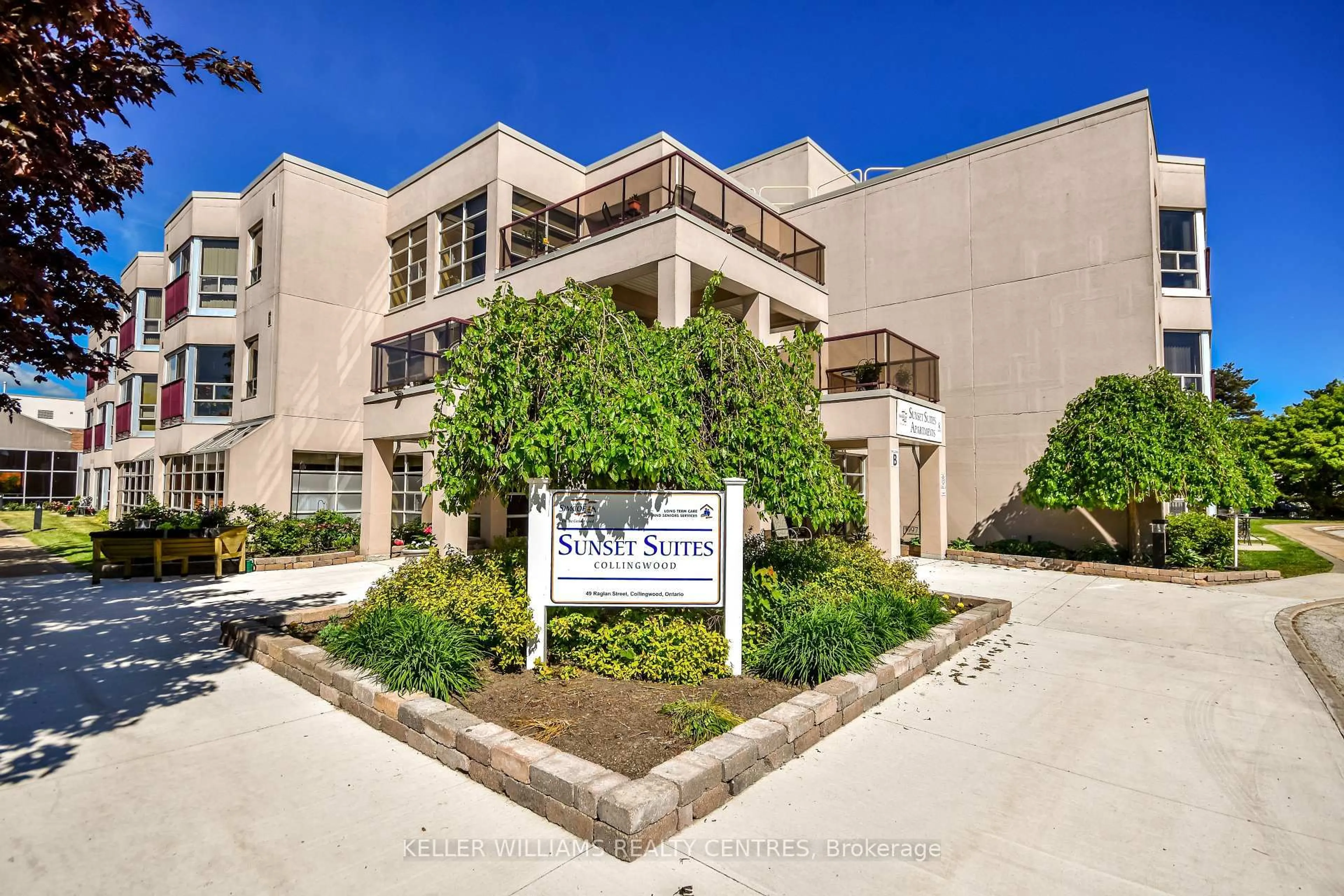 Unknown for 49 Raglan St #102, Collingwood Ontario L9Y 4X1