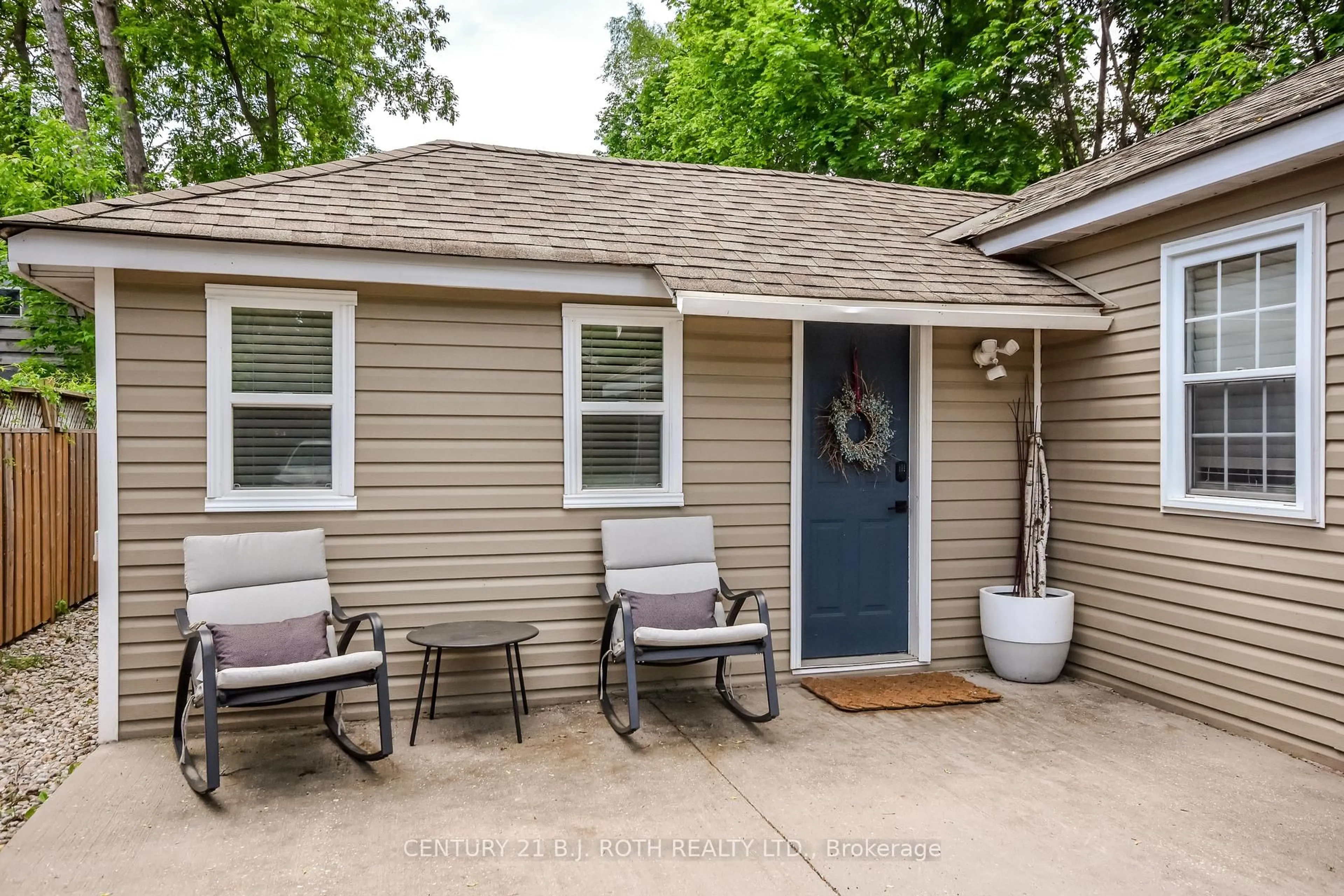 Unknown for 203 Southview Rd, Barrie Ontario L4N 3X6