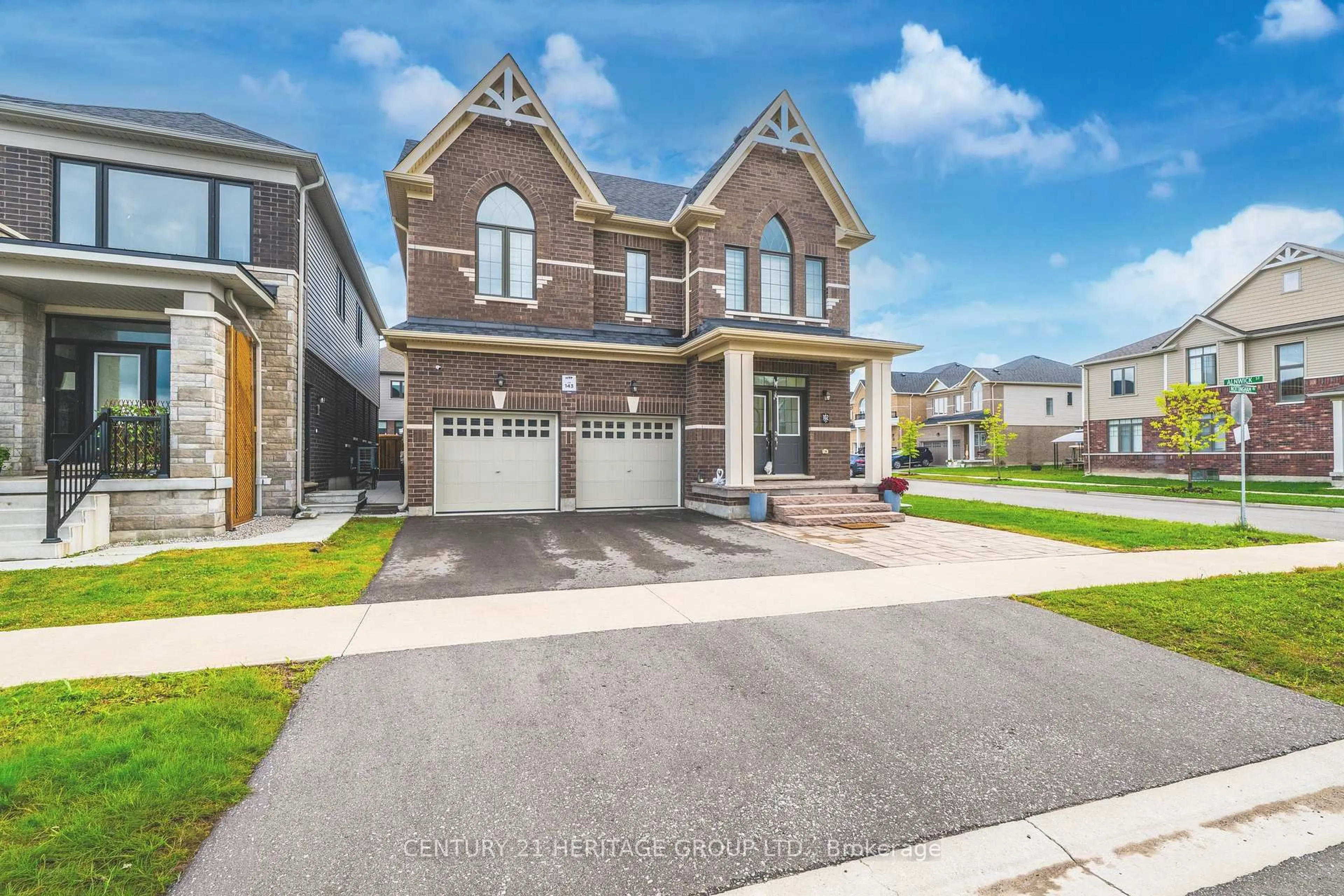 Home with brick exterior material, street for 102 Nottingham Rd, Barrie Ontario L9J 0L5