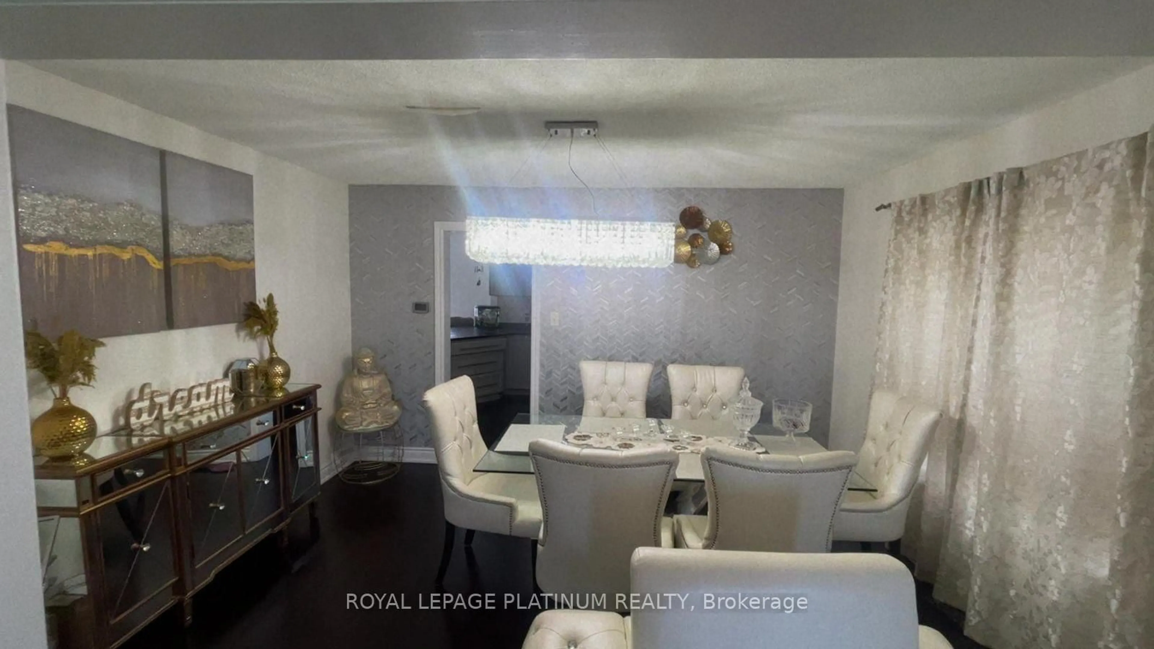 Dining room, unknown for 119 Violet St, Barrie Ontario L4N 9M8