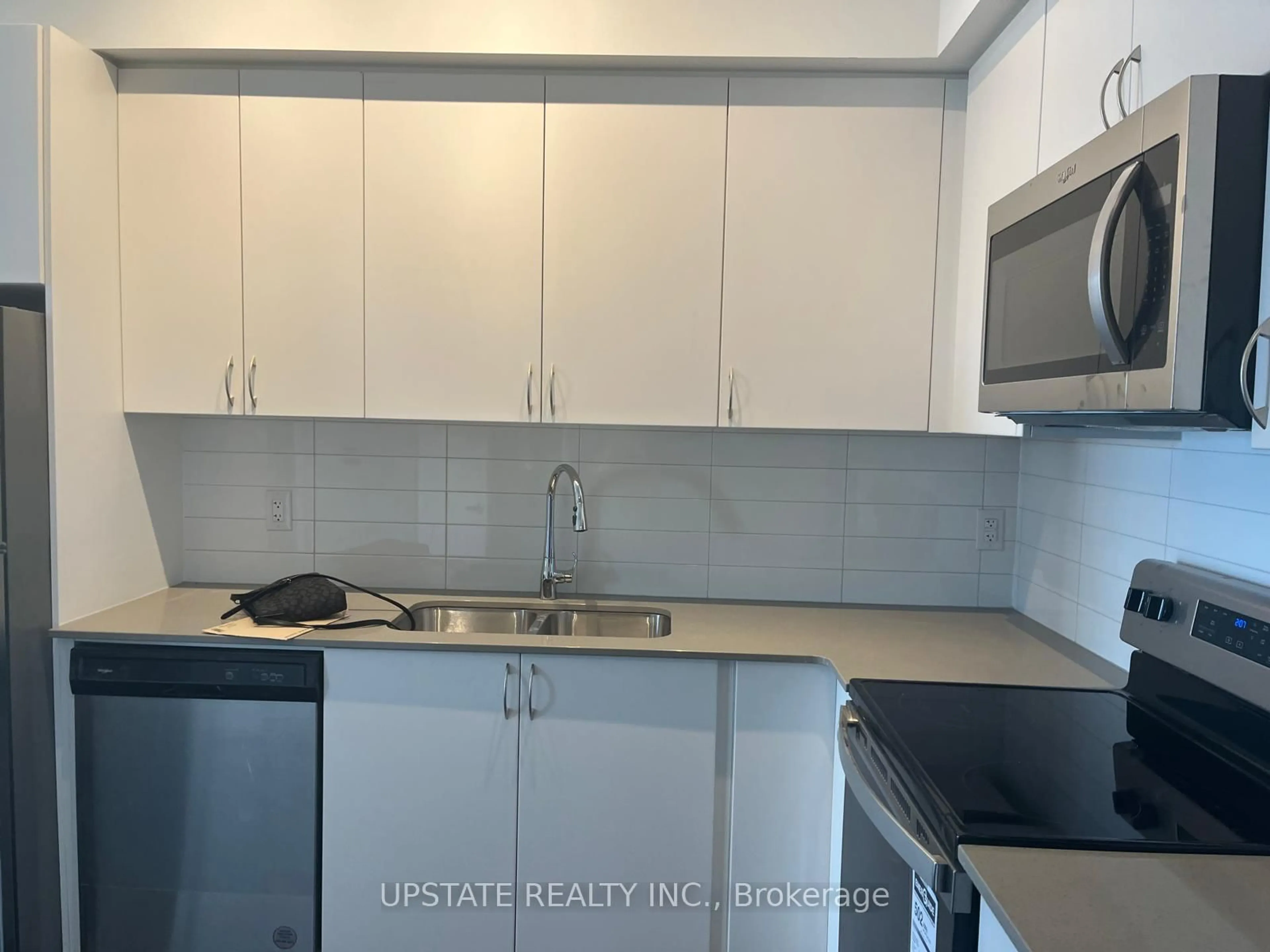 Standard kitchen, unknown for 56 Lakeside Terr #1102, Barrie Ontario L4M 0L4