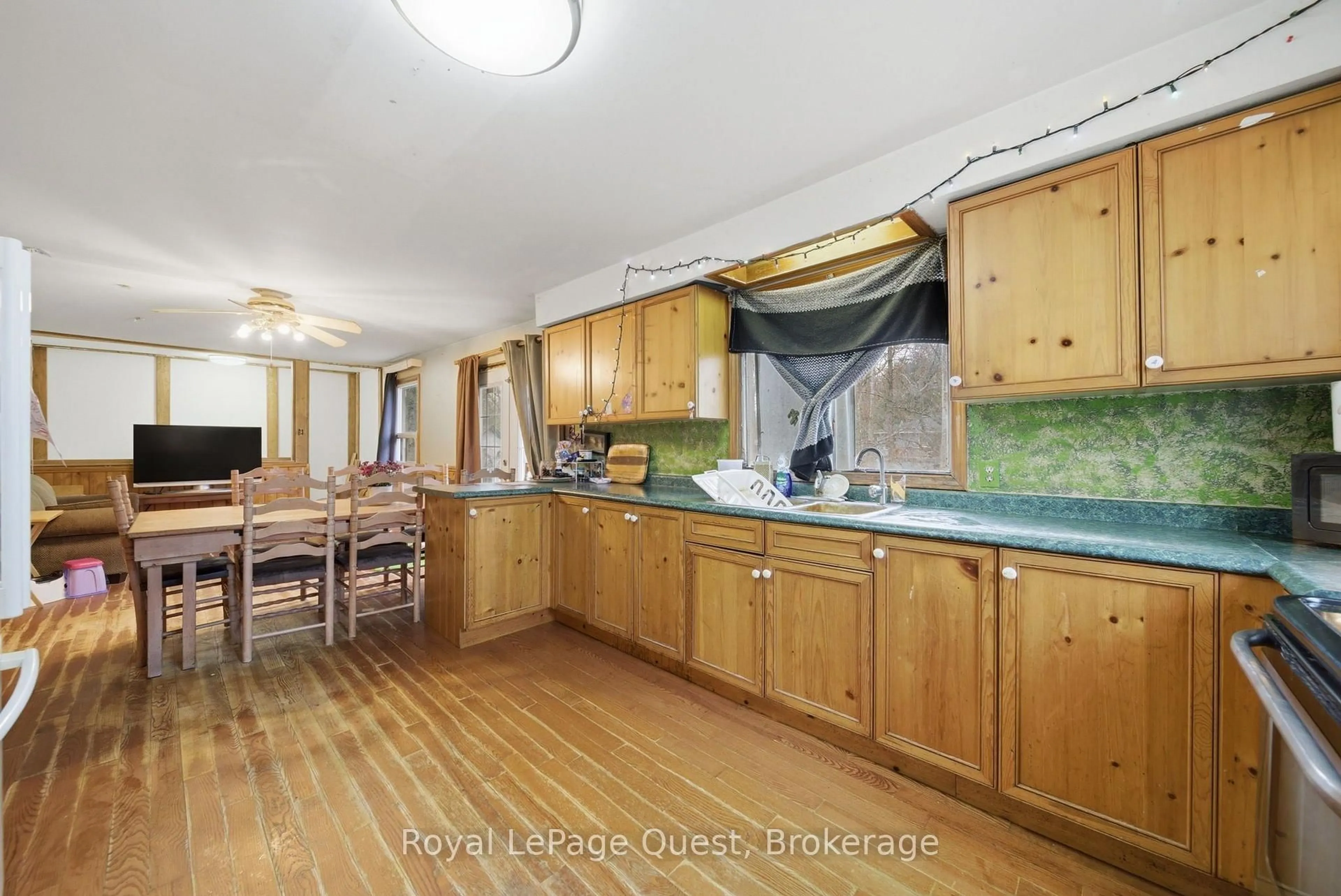 Unknown for 7476 Ash Cres, Ramara Ontario L0K 2B0
