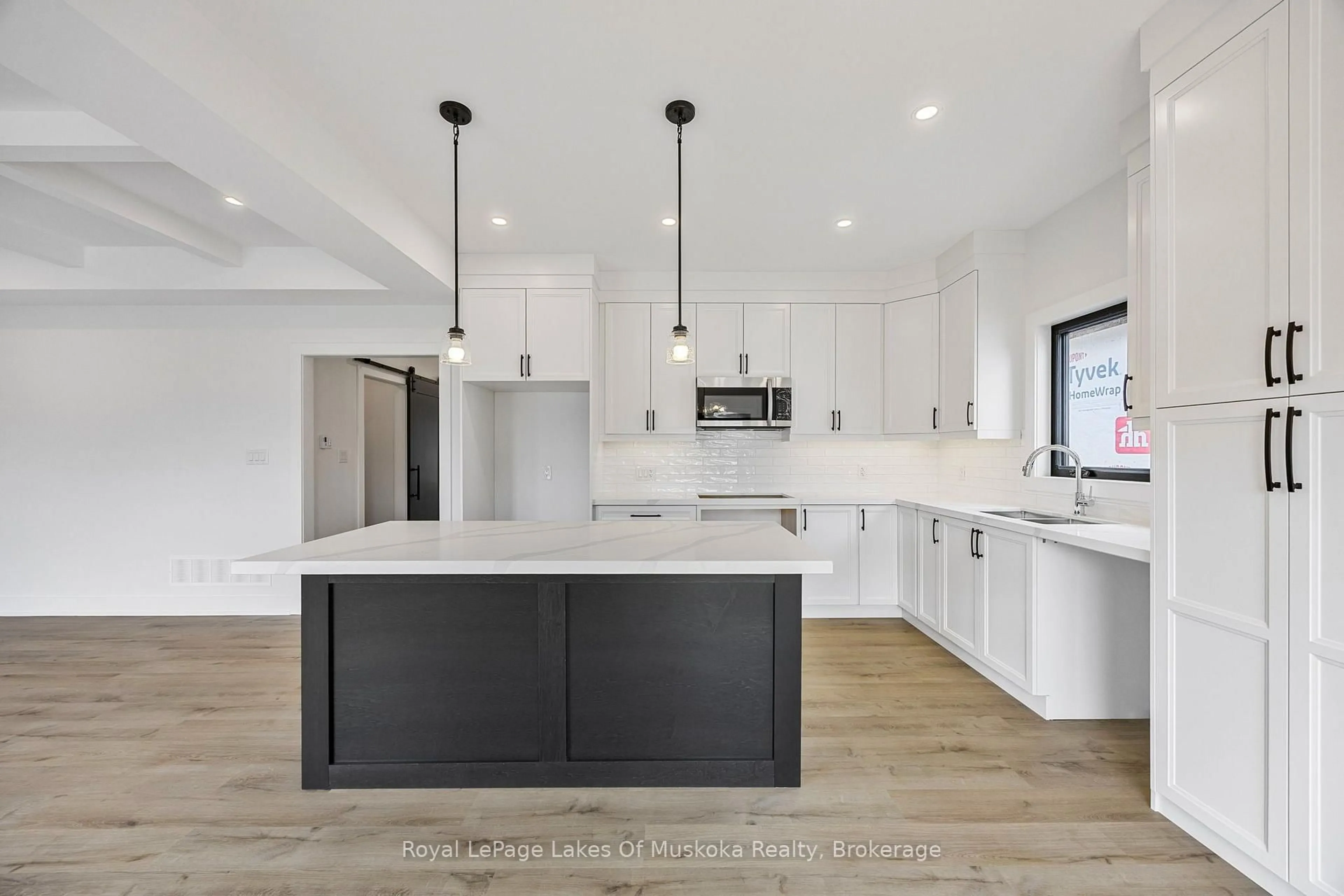 Open concept kitchen, unknown for 37 Harold Ave, Severn Ontario L0K 1E0
