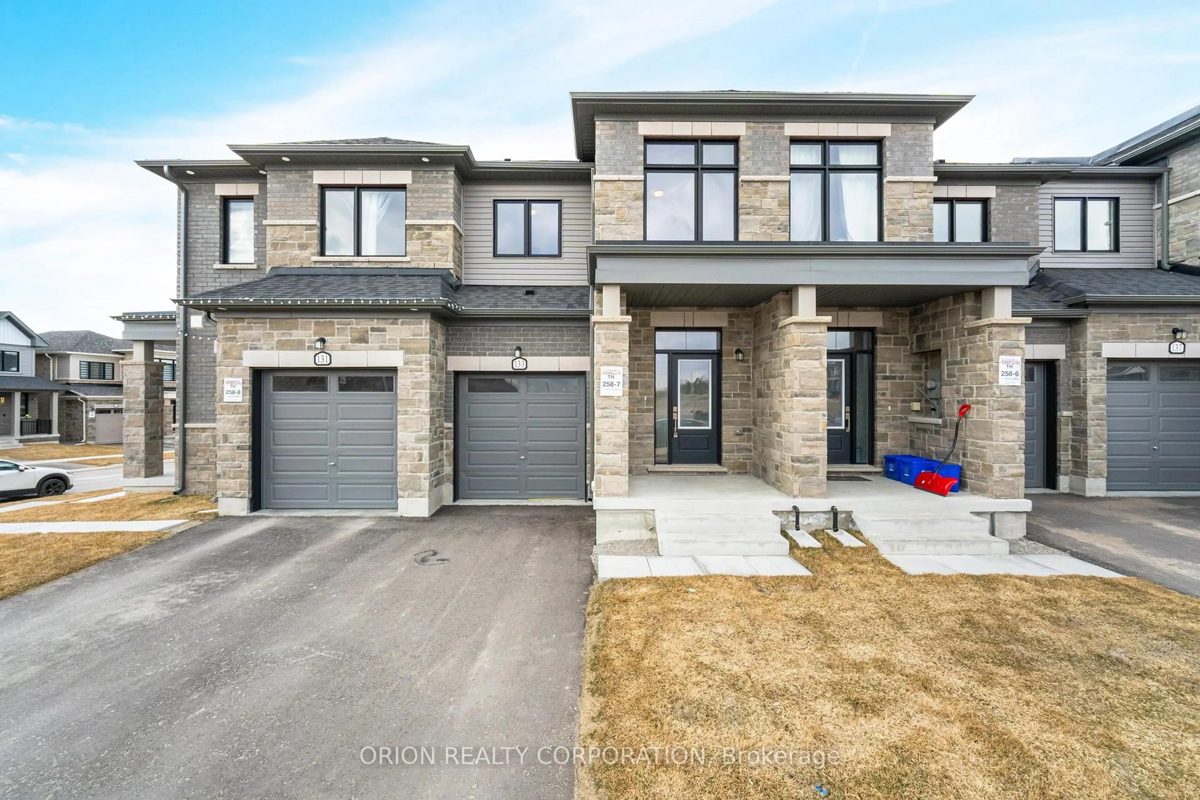 Home with brick exterior material, street for 133 Fenchurch Manor Ave, Barrie Ontario L9L 0X1