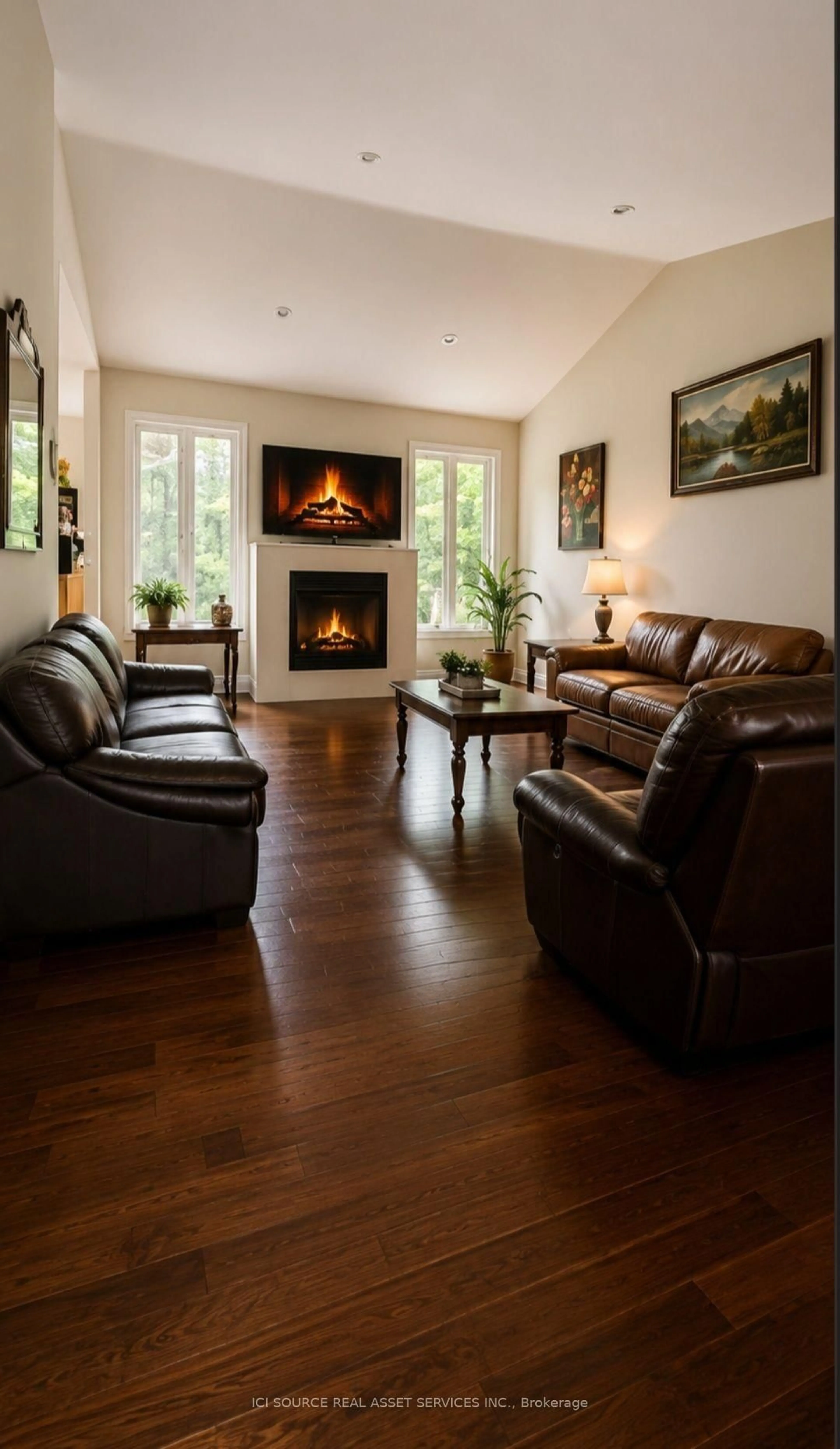 Living room with furniture, wood/laminate floor for 1361 Rimkey Cres, Severn Ontario L3V 0E9