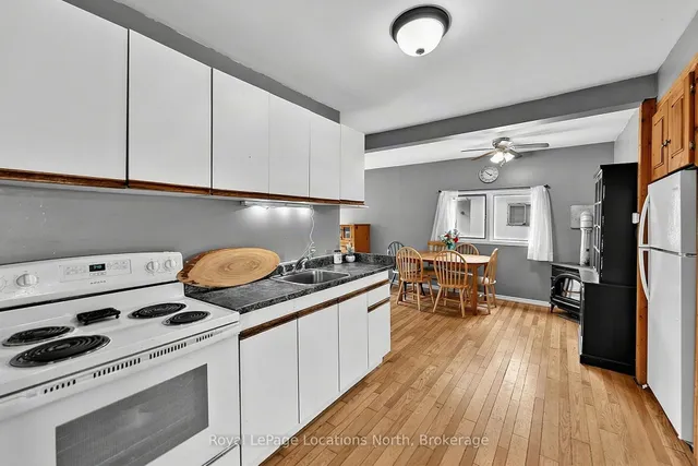 9031 Beachwood Rd, Wasaga Beach 4